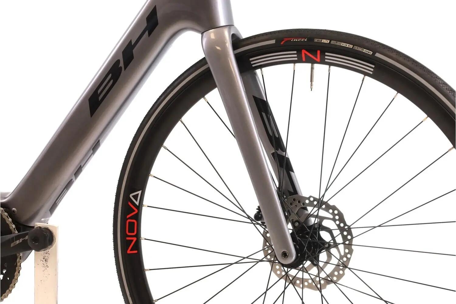 Ebike route reconditionné ·  Core Race Carbon 1.4 · Bon état 5/8