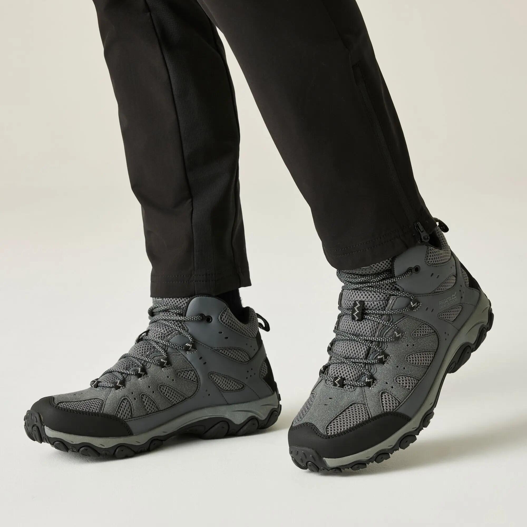 Mens Edgepoint IV Mid Walking Boots 2/13