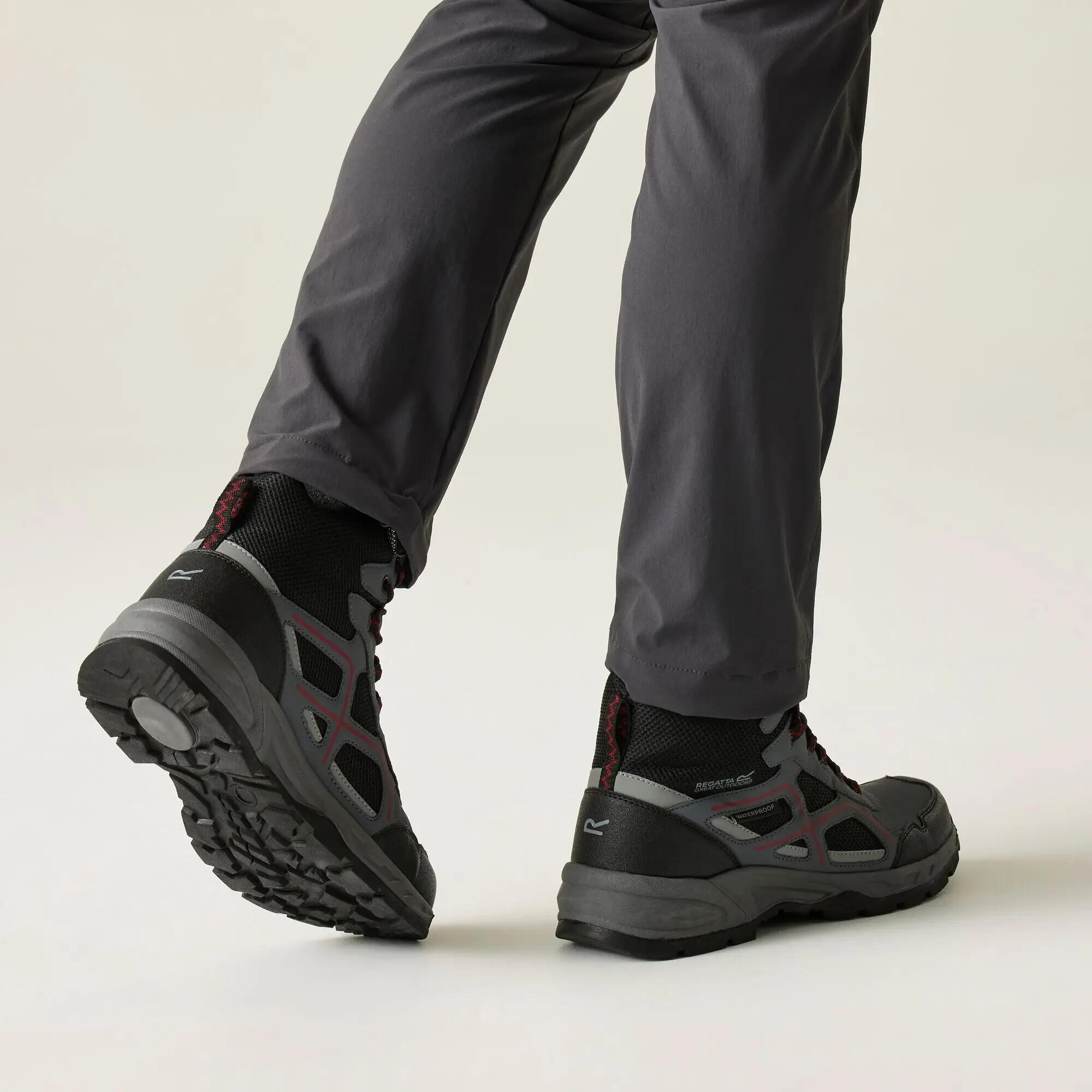 Botas senderismo hombre impermeables Regatta Vendeavour 3/13