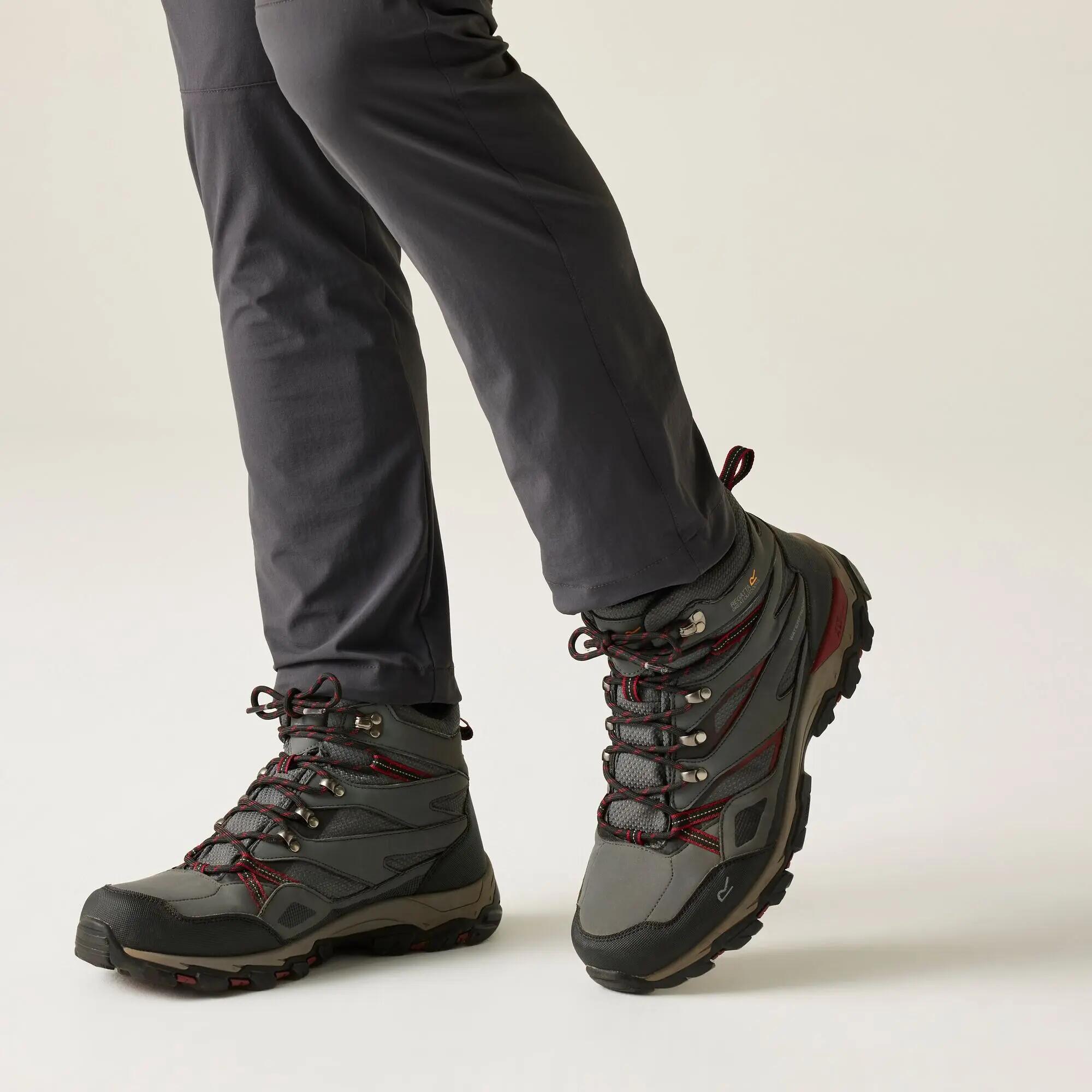 Mens Holcombe III Waterproof Hiking Boots 2/13