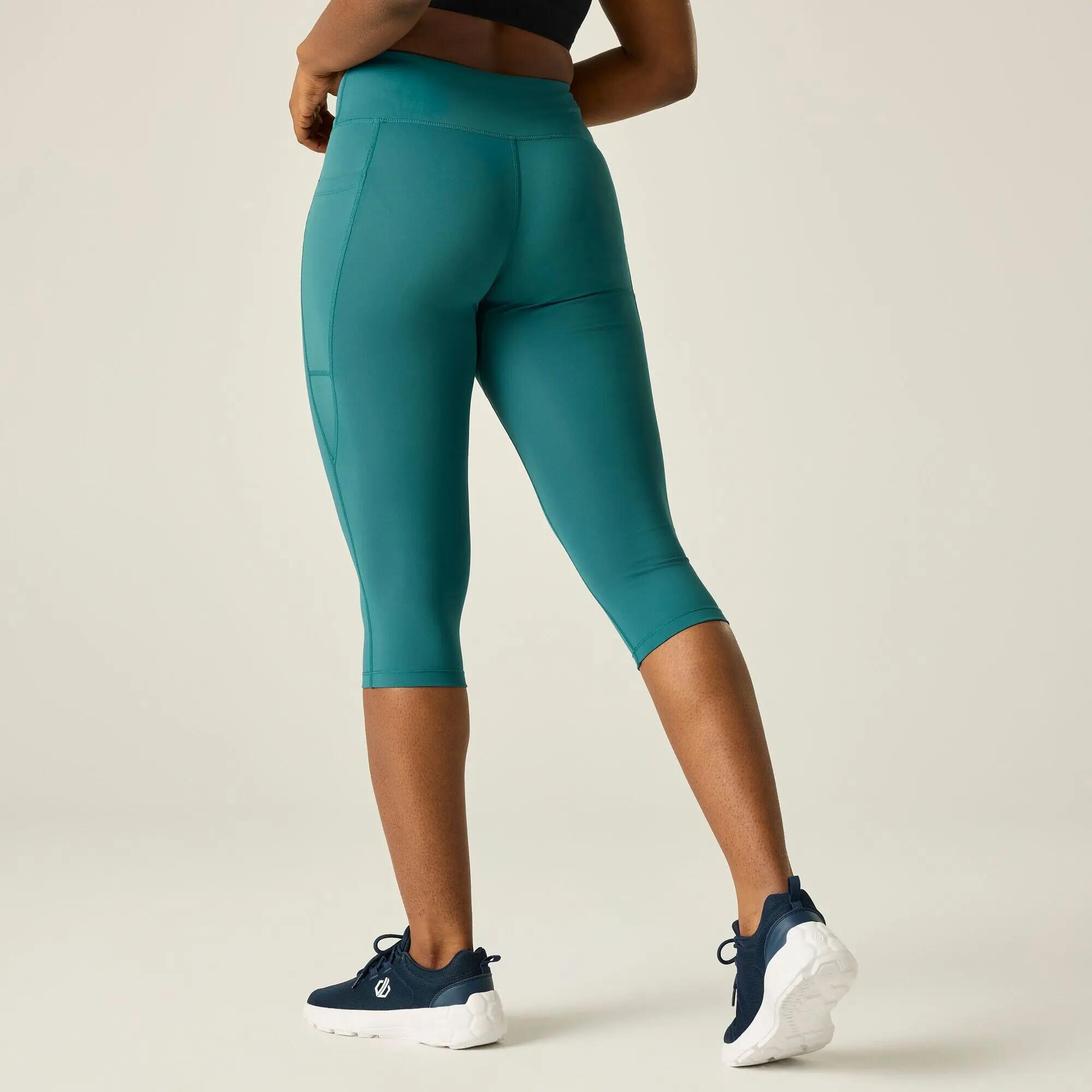 Womens Influential II Soft Touch 3/4 Legging 2/9
