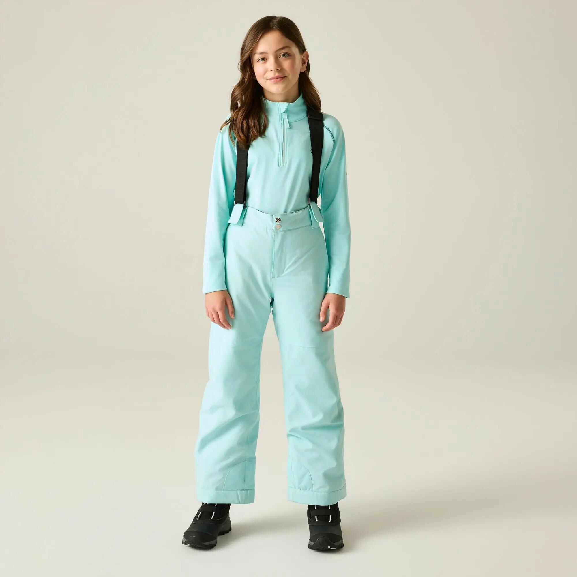 I bambini superano III i pantaloni da sci  3/10