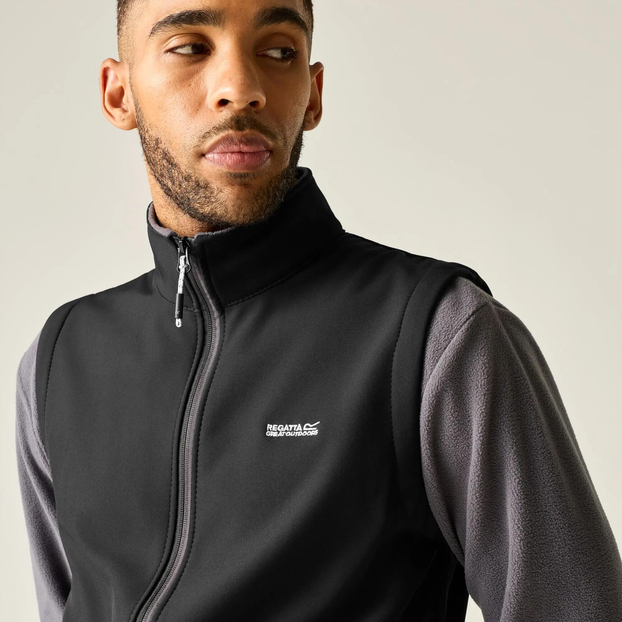 Softshell Déperlant Sans Manche Bradwell III B/W - Regatta M Noir 5/10