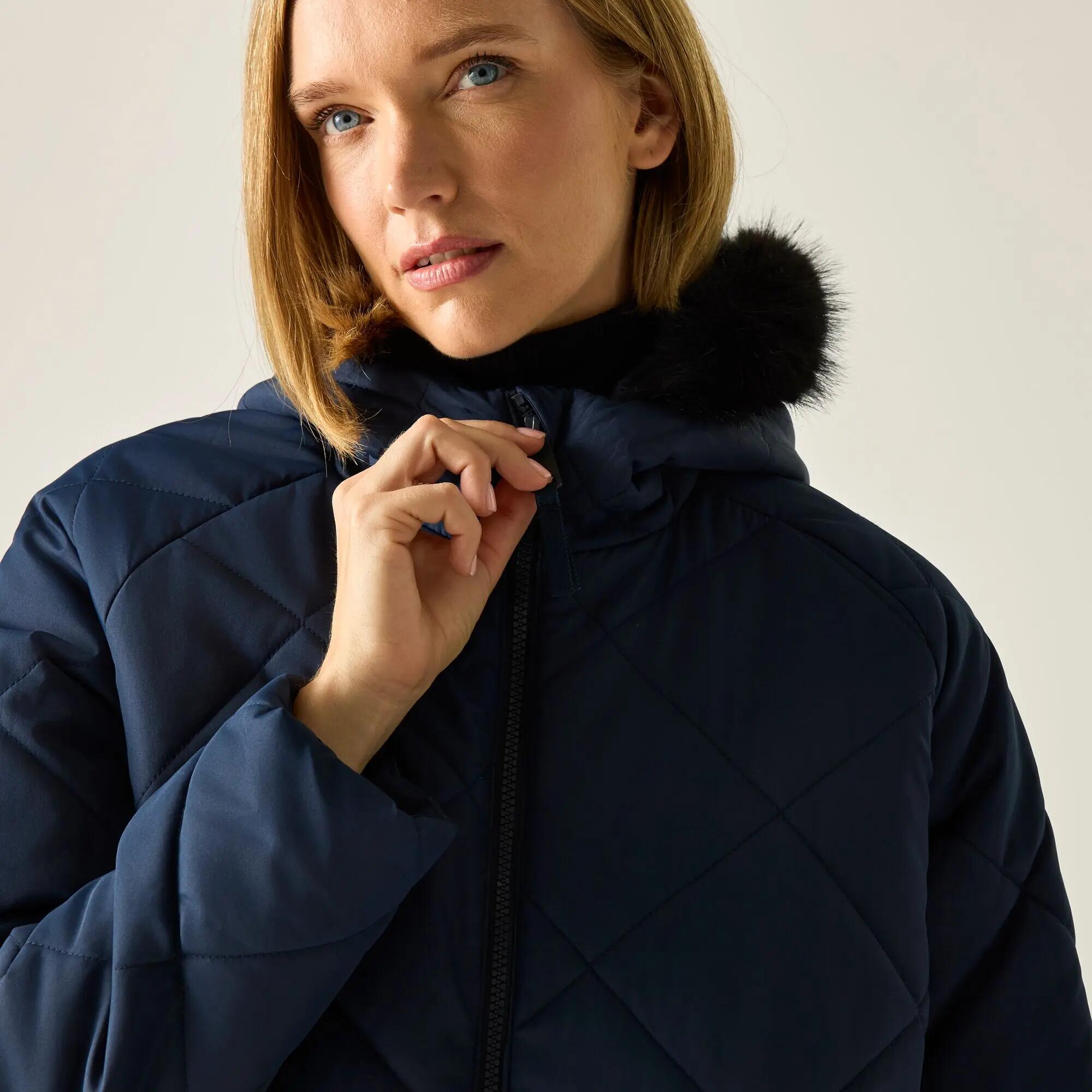 Womens Freyla Hooded Water-Repellent Insulating Quilted Jacket 7/9