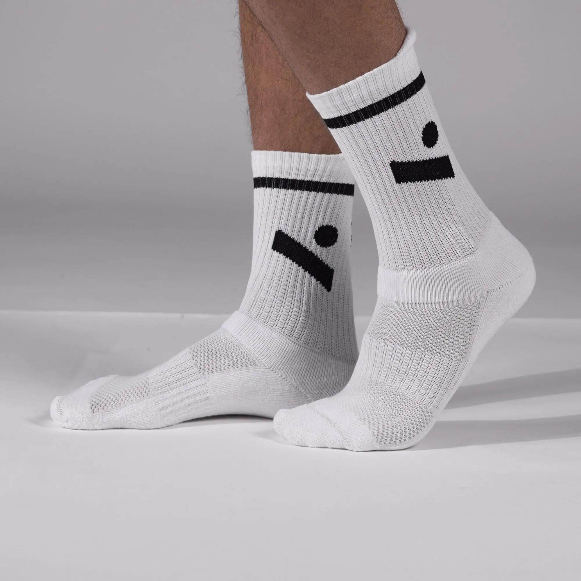 2 pares de meias de voleibol cano médio mulher e homem JUMP brancas logo preto 7/7