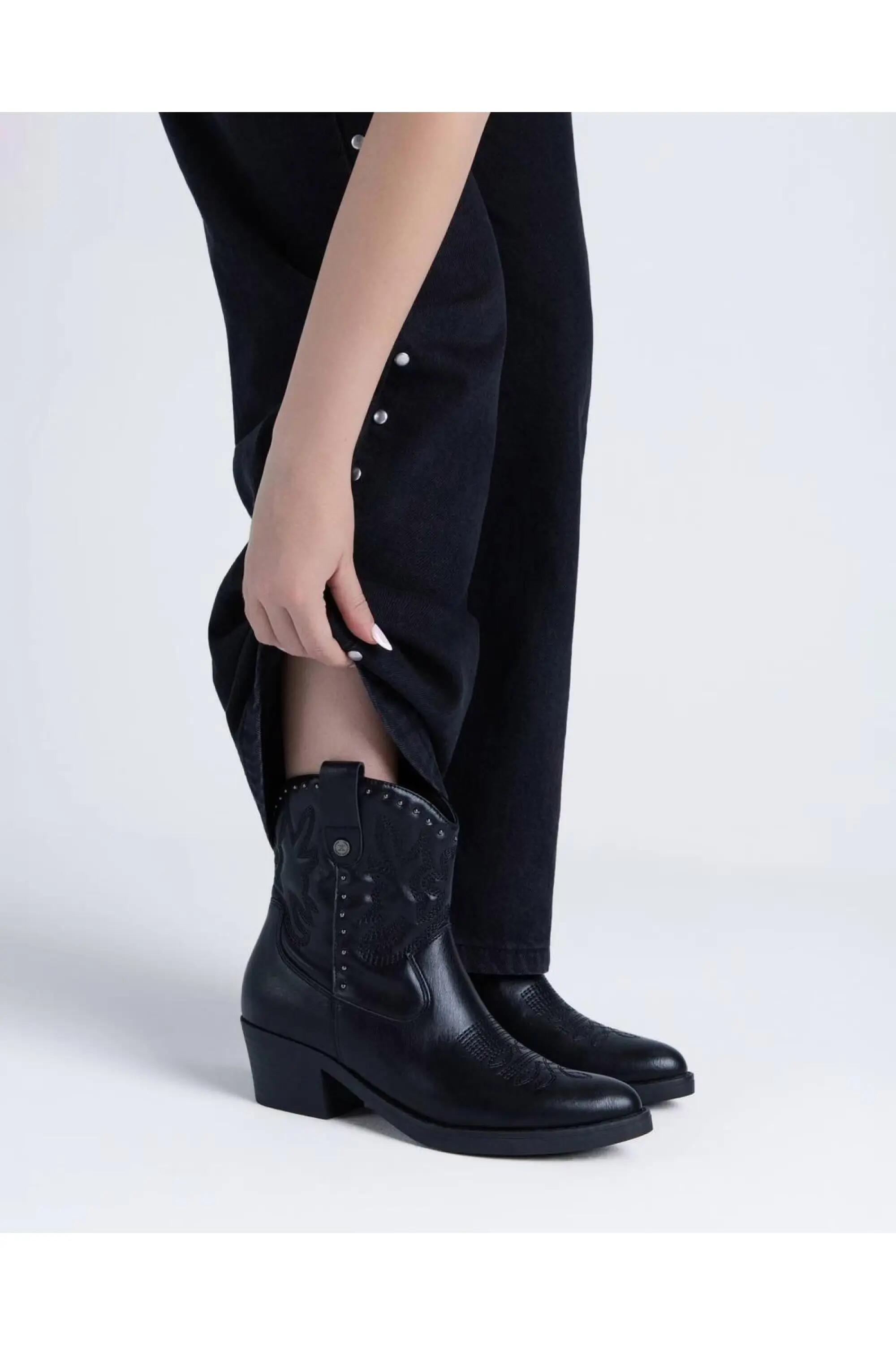 Turnschuhe für Xti 146190. 4/5