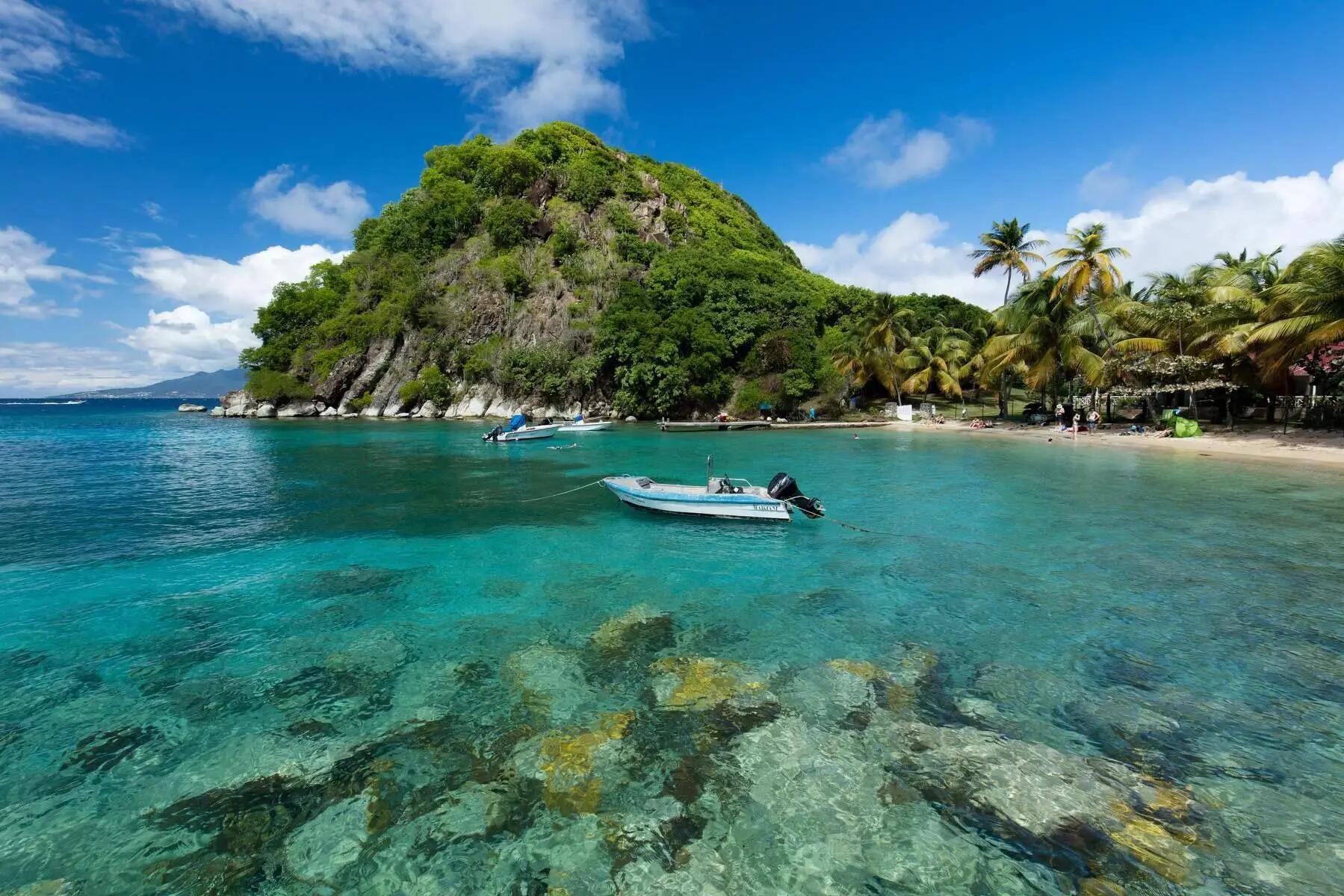 DECATHLON TRAVEL picture