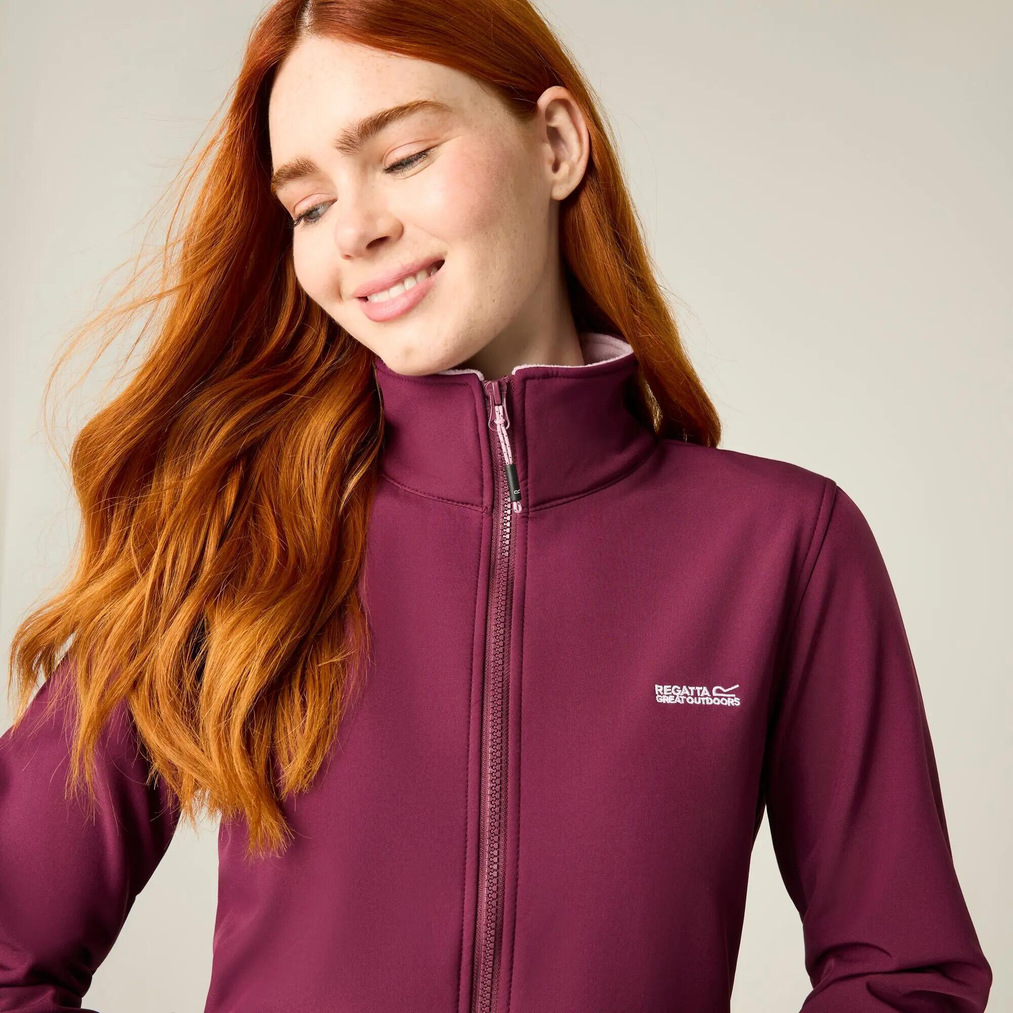 Dames Connie V Softshell Wandeljas 5/5