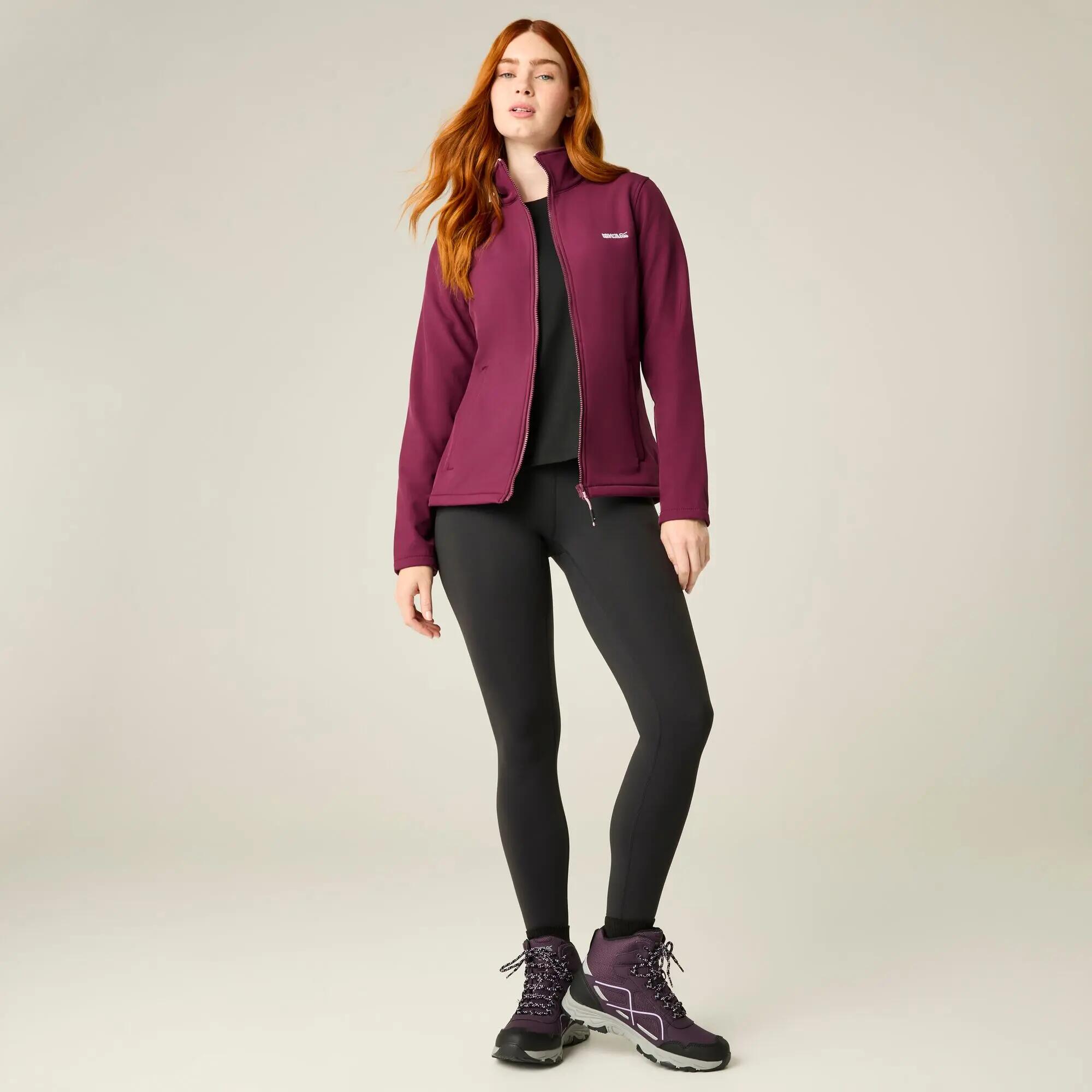 Dames Connie V Softshell Wandeljas 2/5
