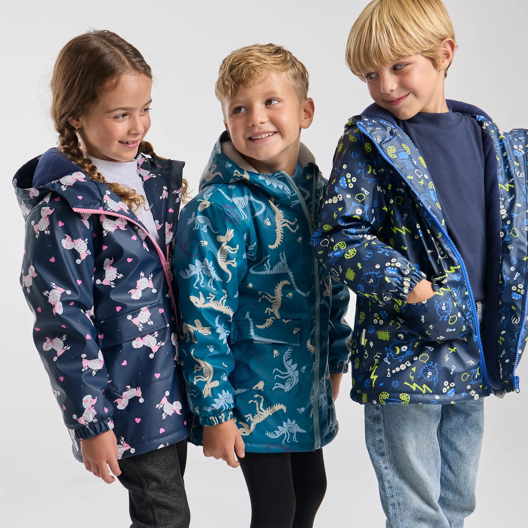Capa de chuva de menino estampado de dinossauros com forro polar 6/6