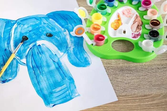 Paleta de pintura com 12 tintas laváveis e pincel 4/5