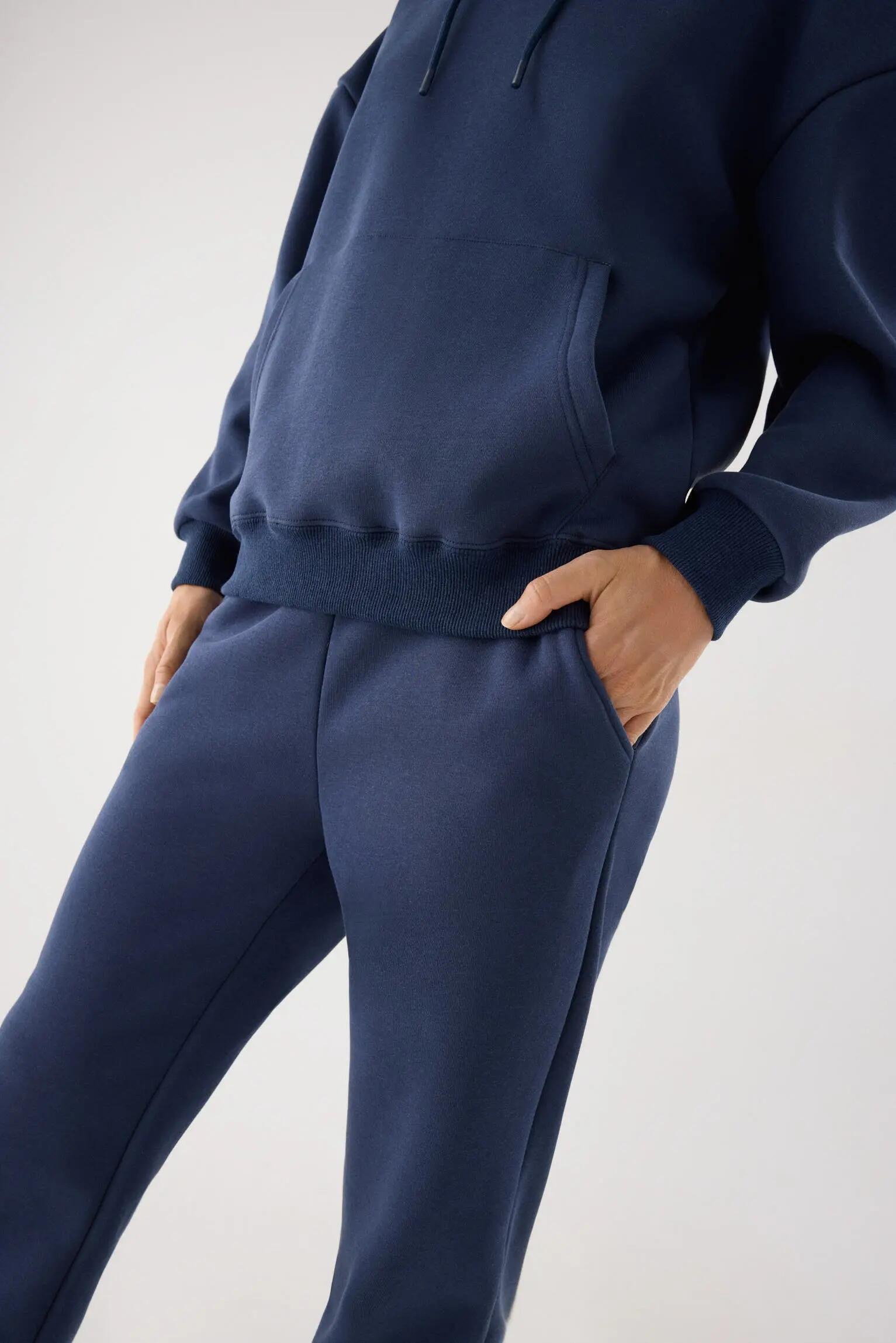 Conjunto de chándal deportivo afelpado sudadera con capucha y jogger azul marino 4/5