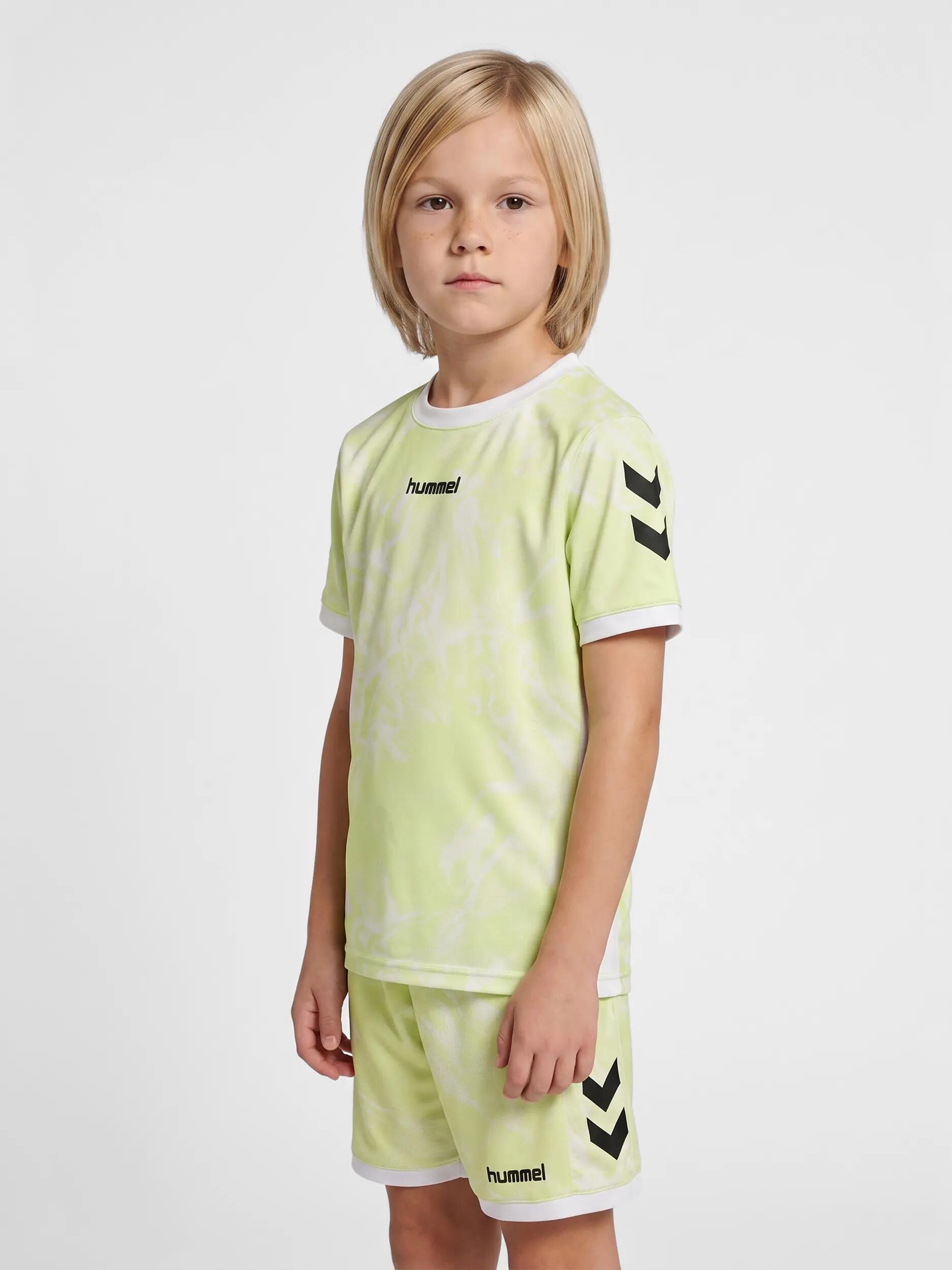 Completo sportivo T-shirt e Shorts da bambino Hummel Blaze Club 26 Graphic 2/11