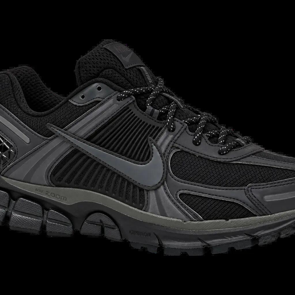 Pánske tenisky Nike Air Zoom Vomero 5 - čierne