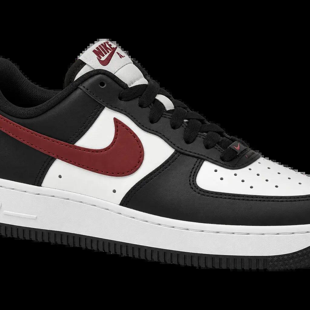 Pánske - tenisky - Nike Air Force 1 Low '07 - čierne, Dark Team Red