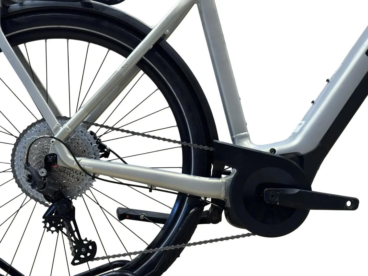 2ND life - E-Bike Cube Touring Hybrid Pro 625 Shimano - Excellent 12/14