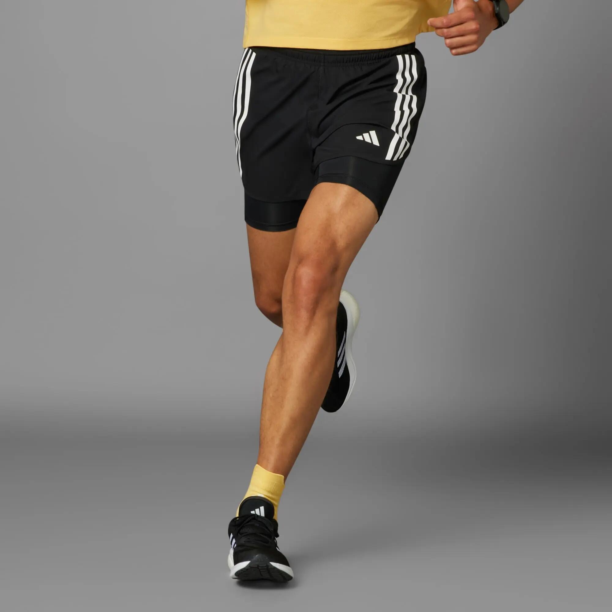 Own the Run 3-Streifen 2-in-1 Shorts 3/13