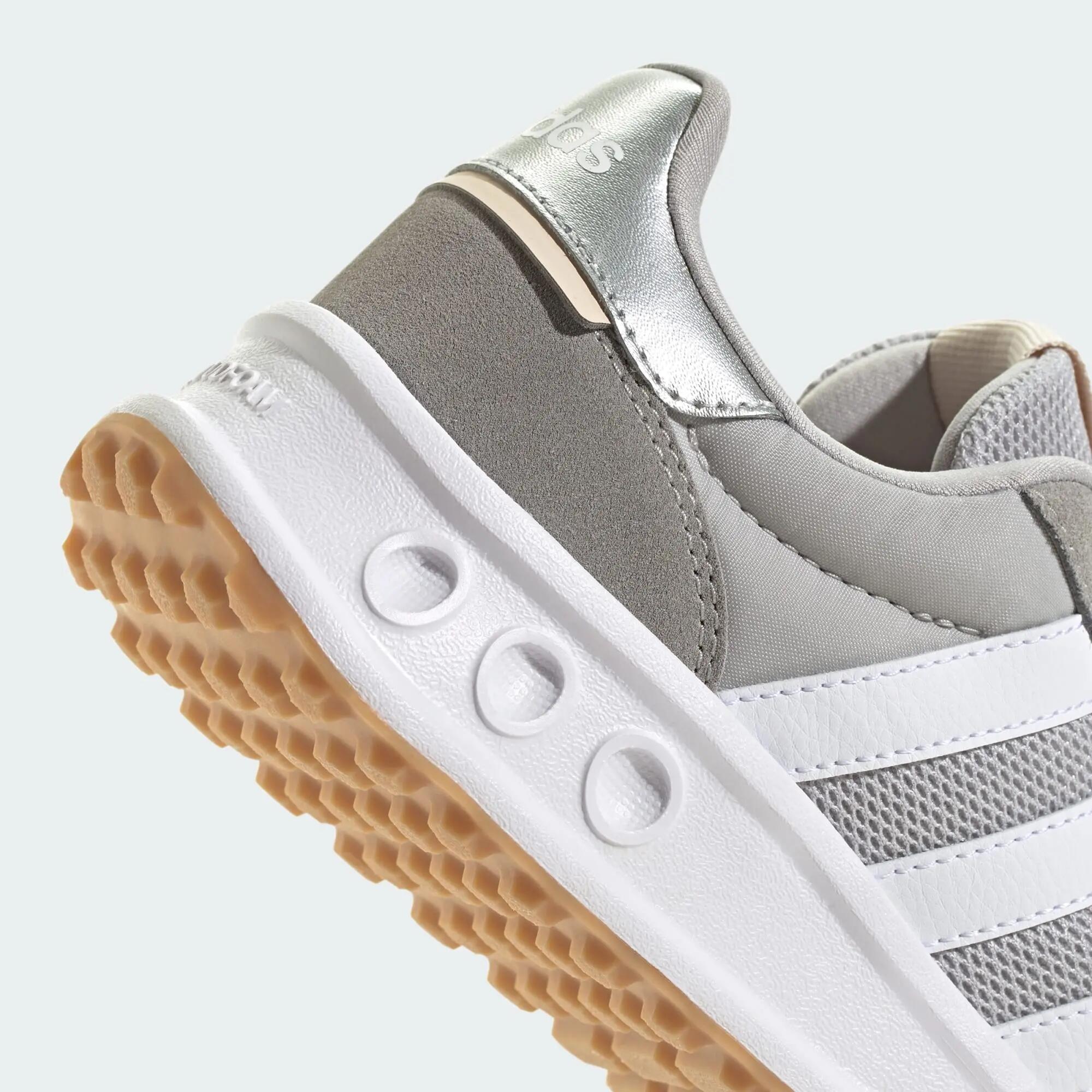 Zapatilla Run 84 6/9