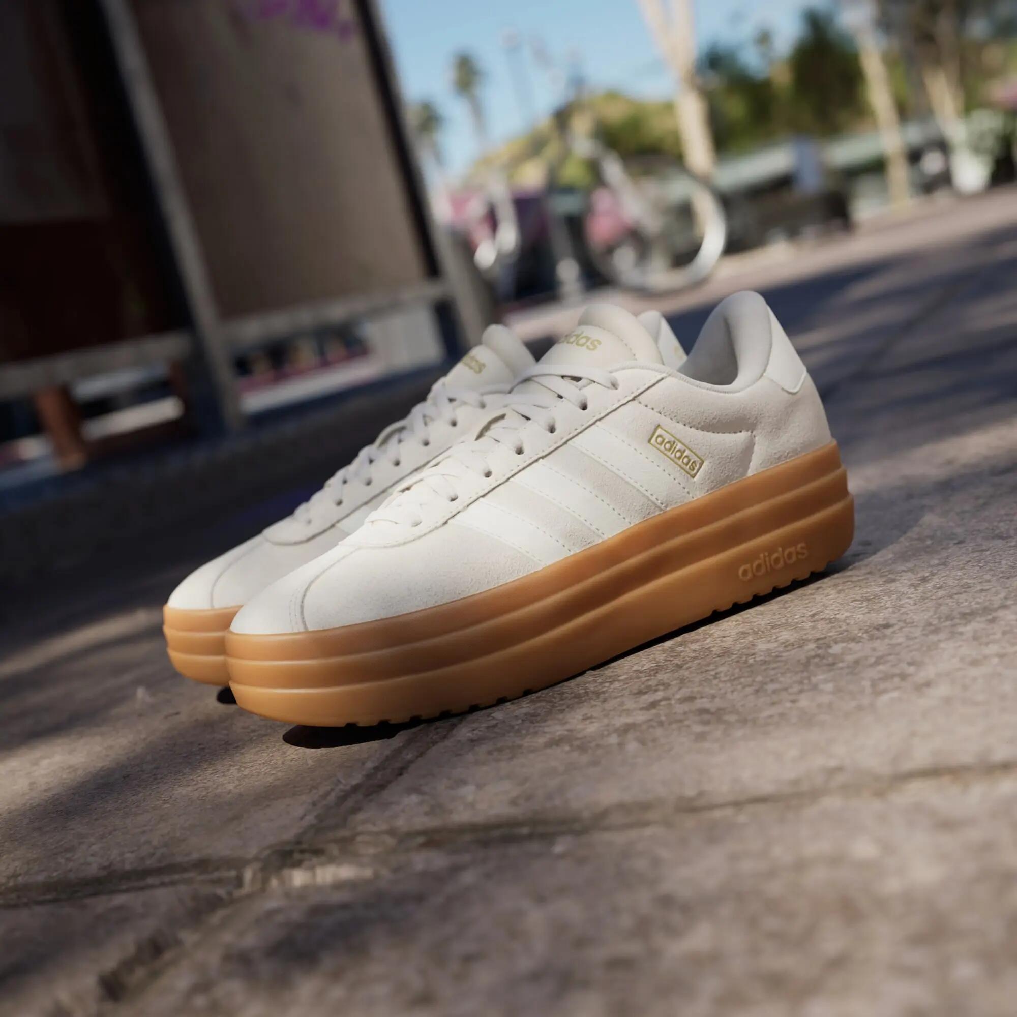 Chaussure VL Court Bold 6/15