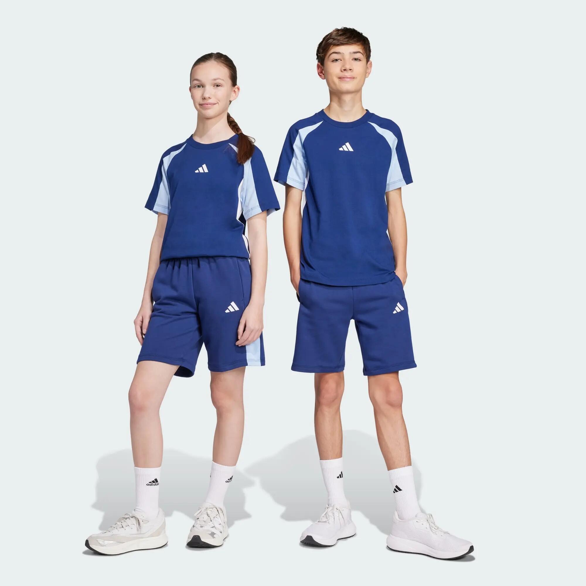 Seasonal Essentials Colorblock Kids Shorts 2/7