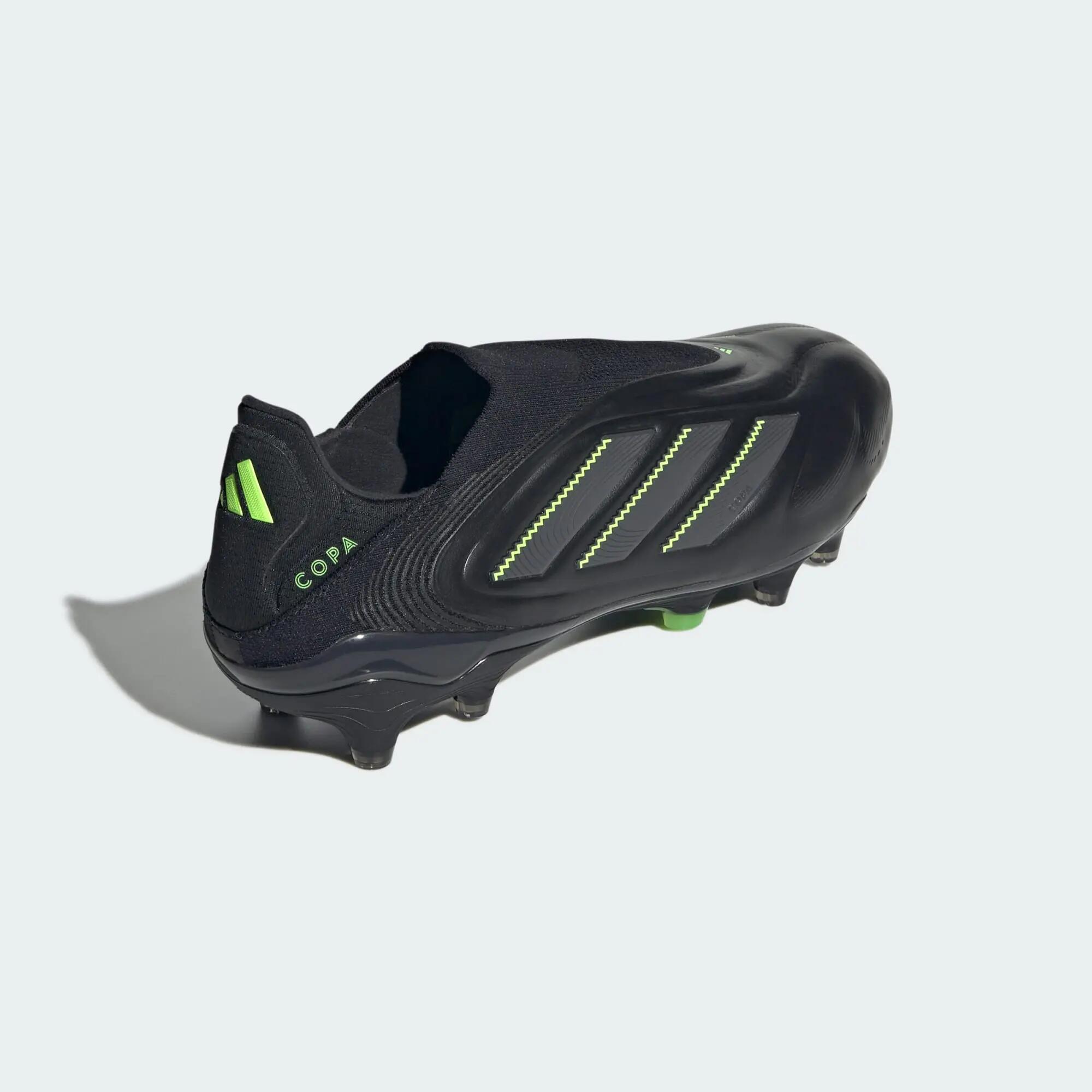 Copa Pure 3 Elite Fußballschuh, feste Böden, ohne Schnürung 7/8