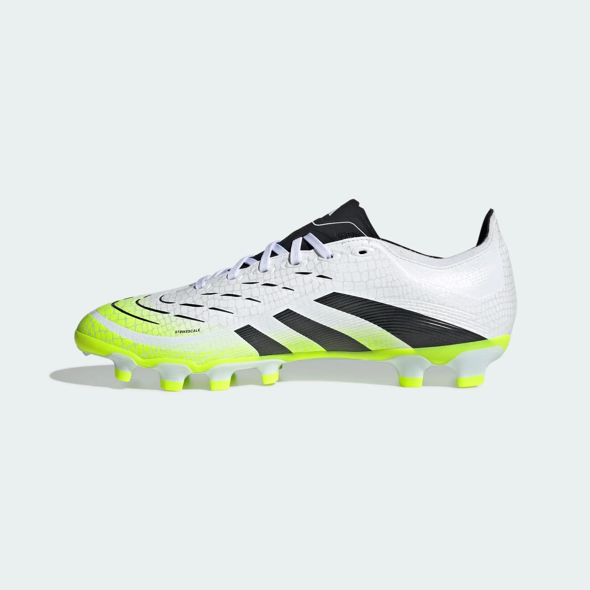 Buty piłkarskie adidas Predator League Białe 8/15