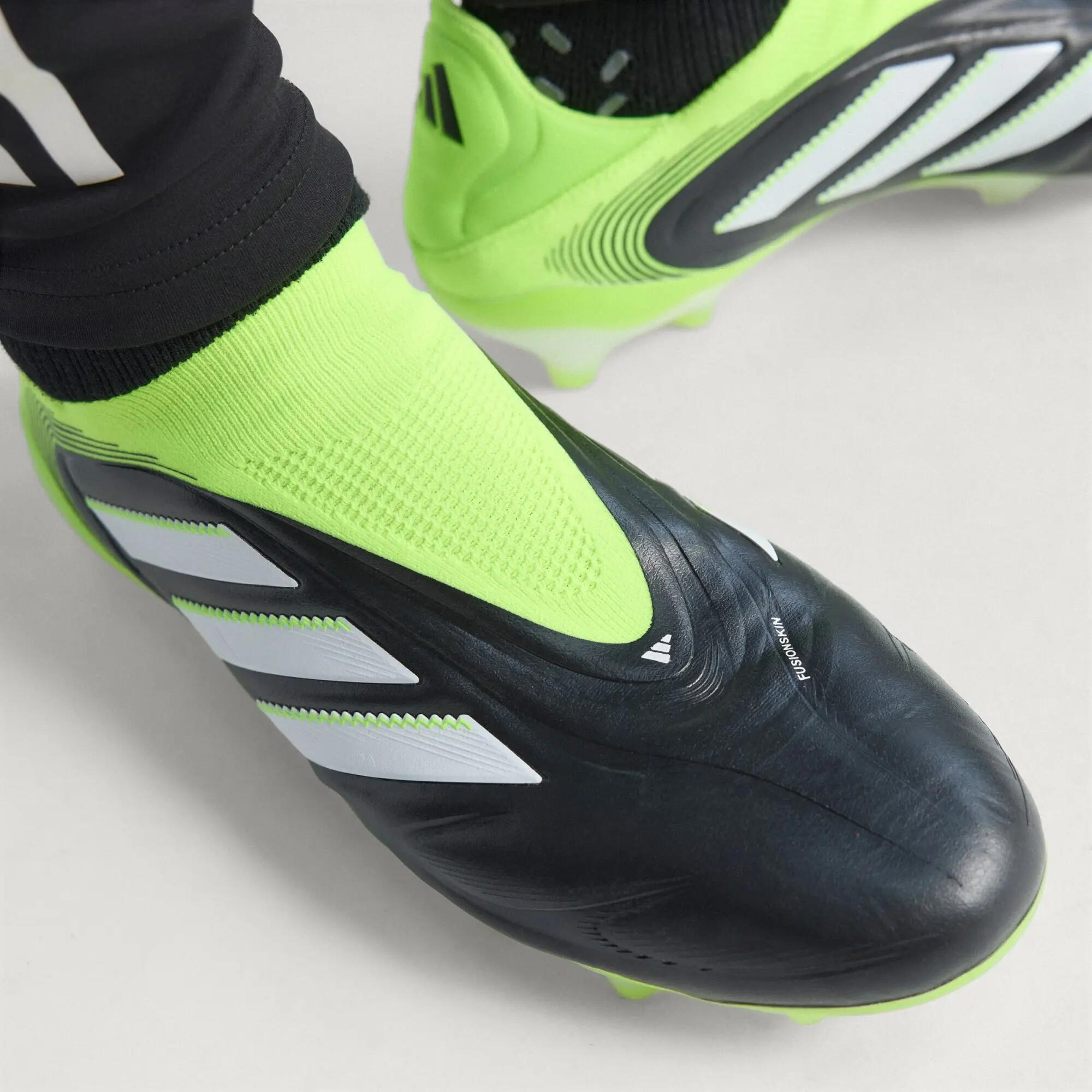 Copa Pure 3 Elite Laceless Firm Ground Boots 14/15