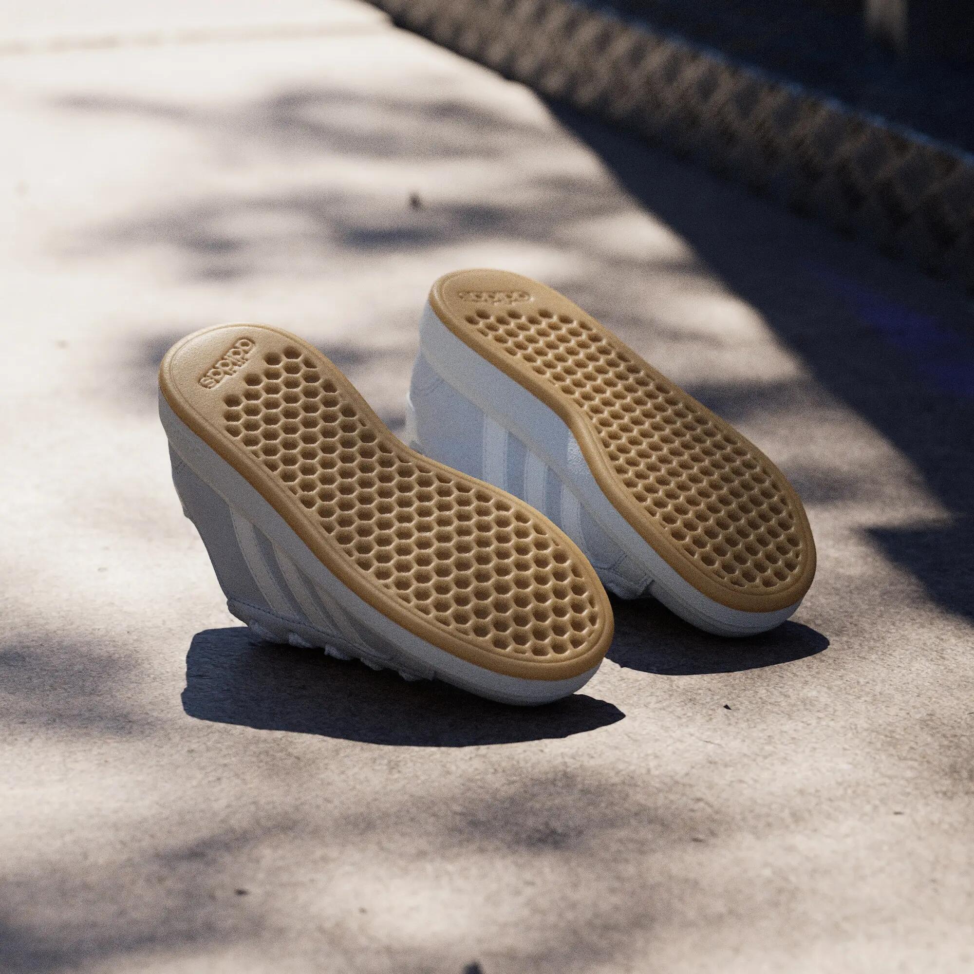 Zapatilla Grand Court 00s 3/15