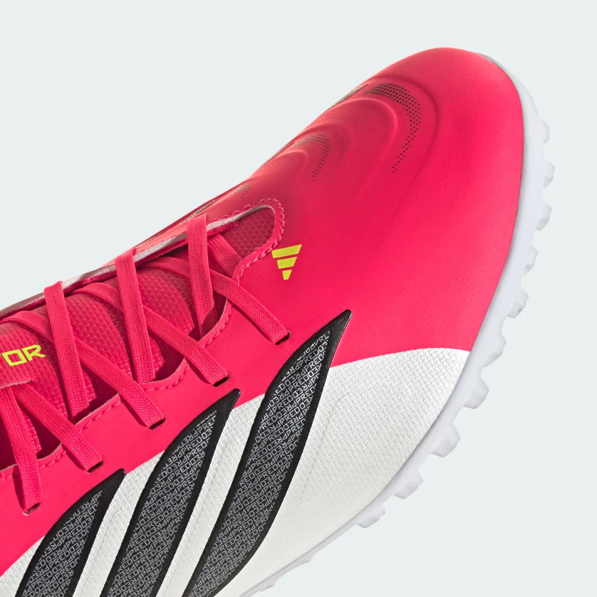Chaussure de football Predator Club Turf 6/8