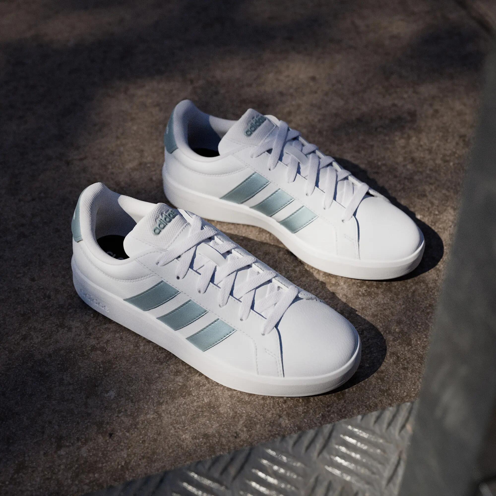 GRAND COURT BASE 3.0 Schuh 4/15