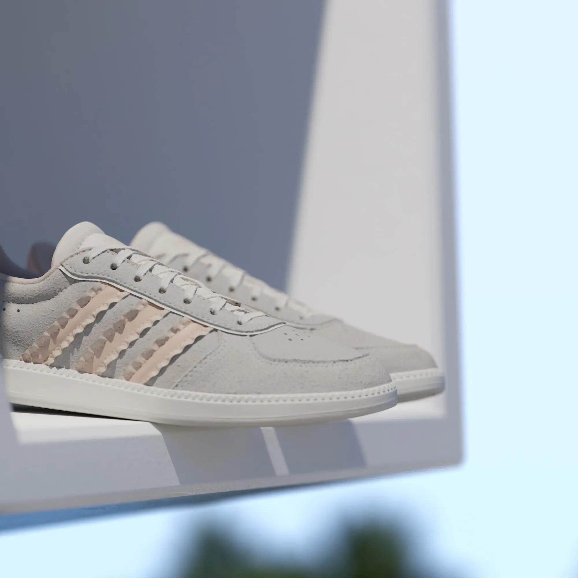 BREAKNET SLEEK SCHUHE 14/15