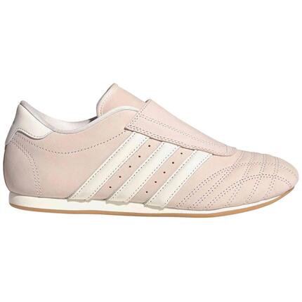 Baskets Adidas modèle Taekwondo "Wonder Quartz, Off White & Gum" pour femmes