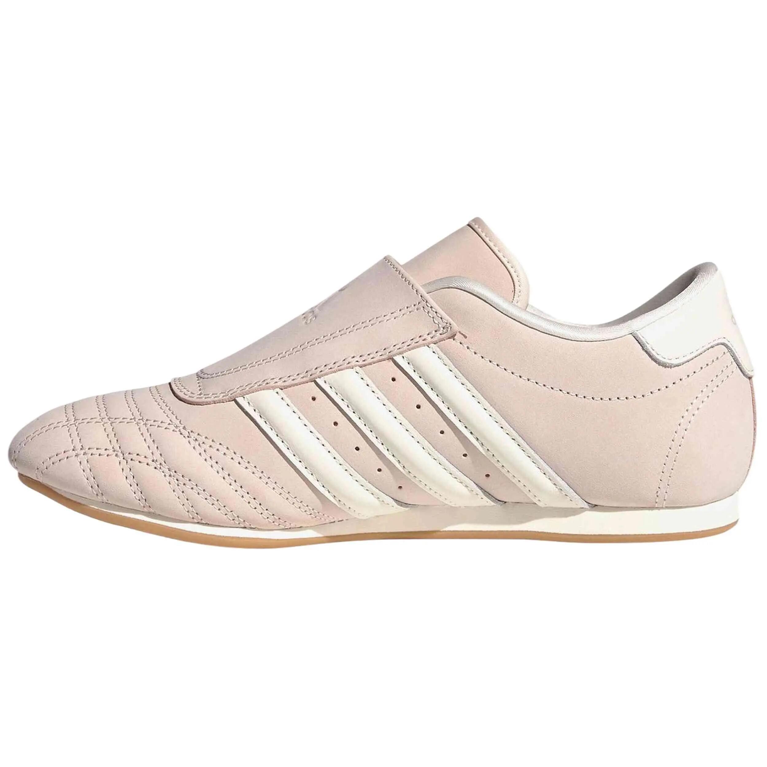Baskets Adidas modèle Taekwondo "Wonder Quartz, Off White & Gum" pour femmes 4/5