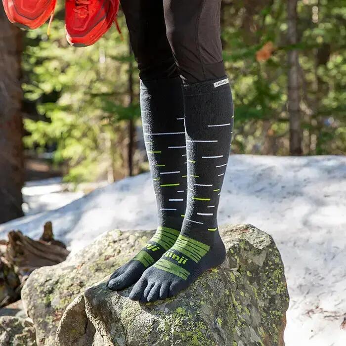 Běžecké ponožky Injinji Snow Over the Calf 4/5