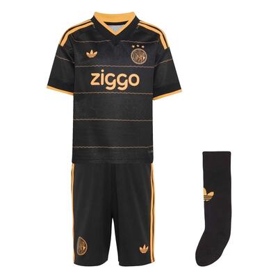 Mini-kit buiten voor baby ajax amsterdam 2026/27