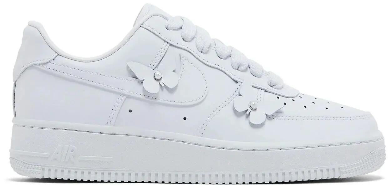 NIKE picture