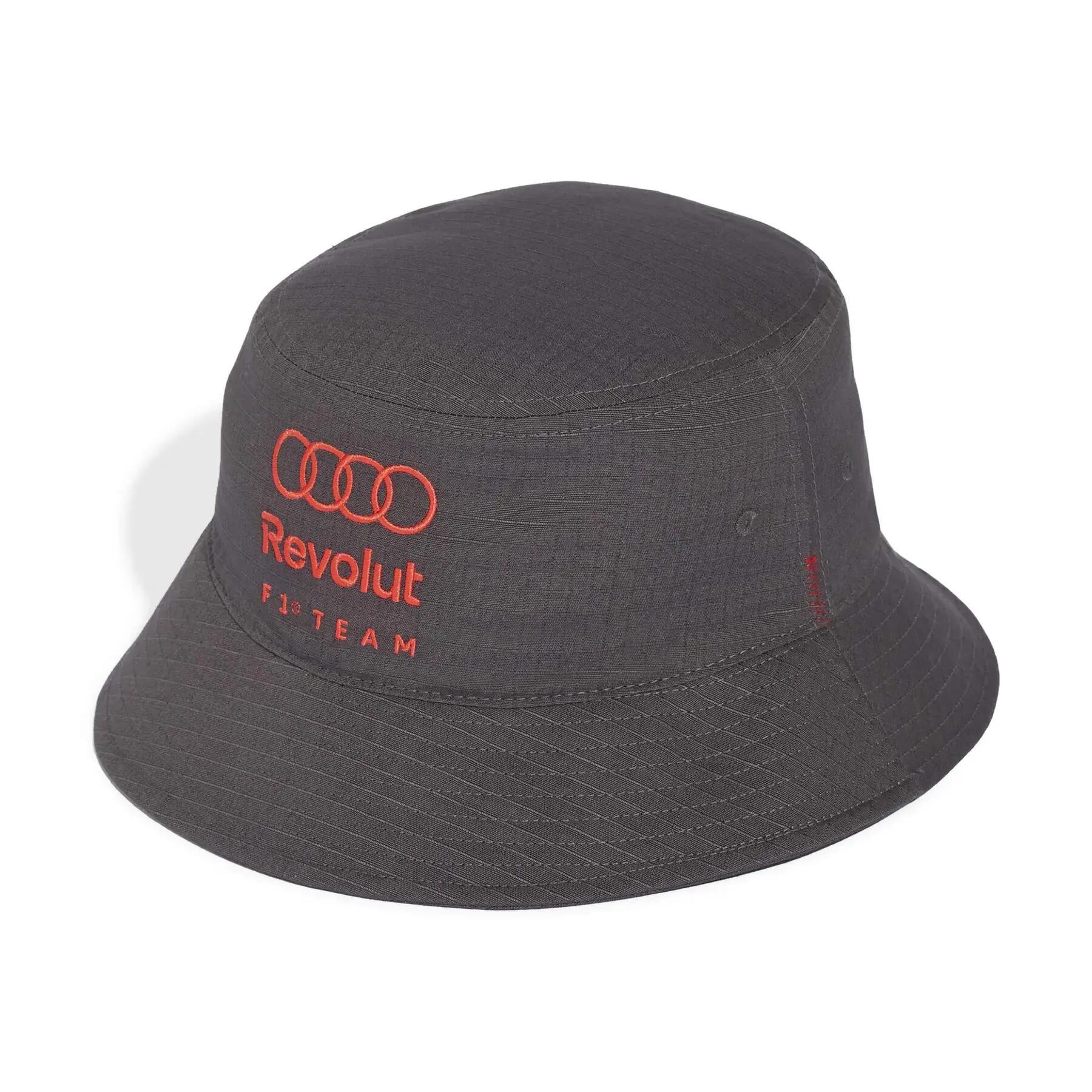 Bob Audi Formula One Team Mechanics 2/4