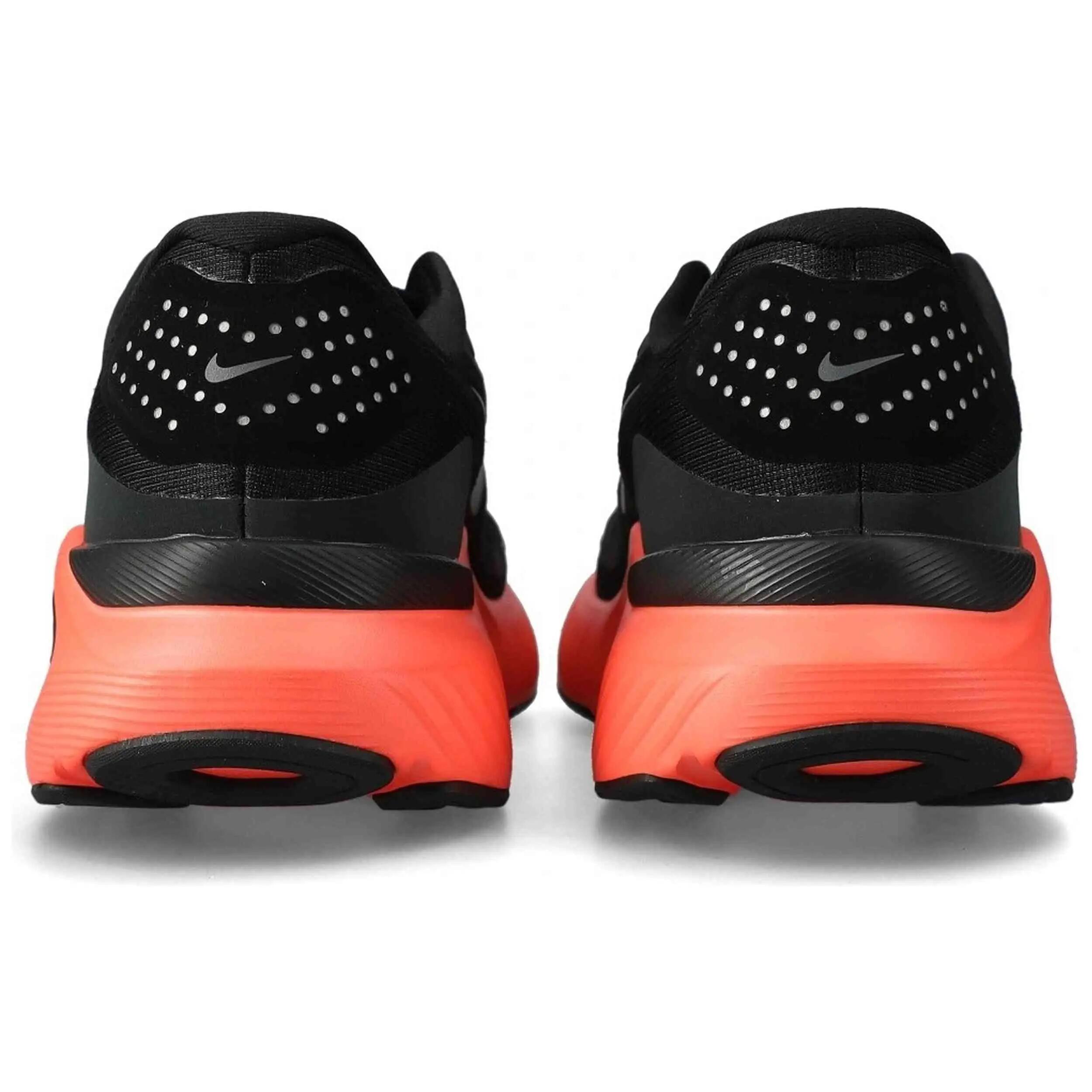 Zapatillas Nike modelo Structure 26 "Black/Orange" para hombre 4/5