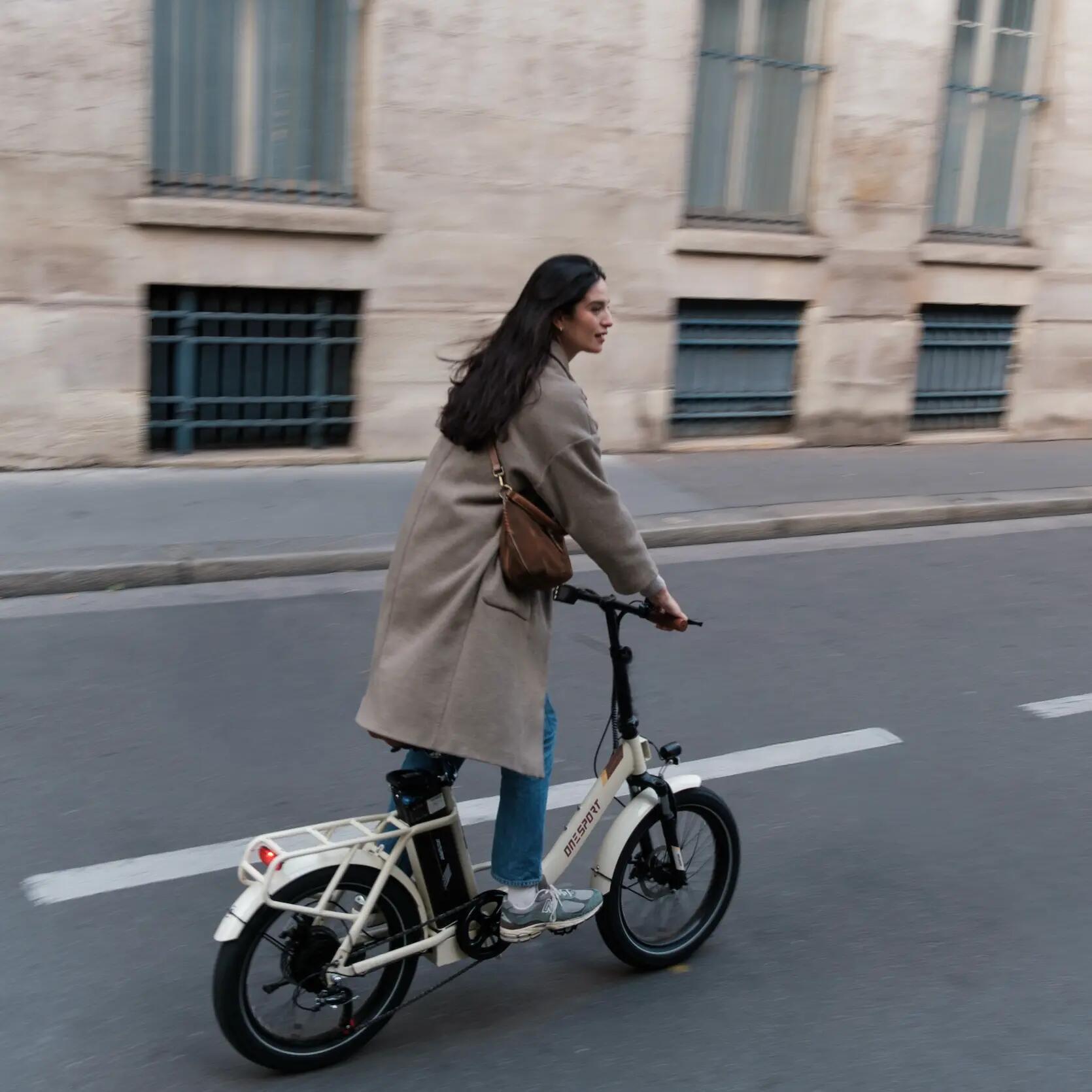 Mestský elektrobicykel čistá asistencia ONESPORT OT16 Pro 250W 48V 17Ah 15/15