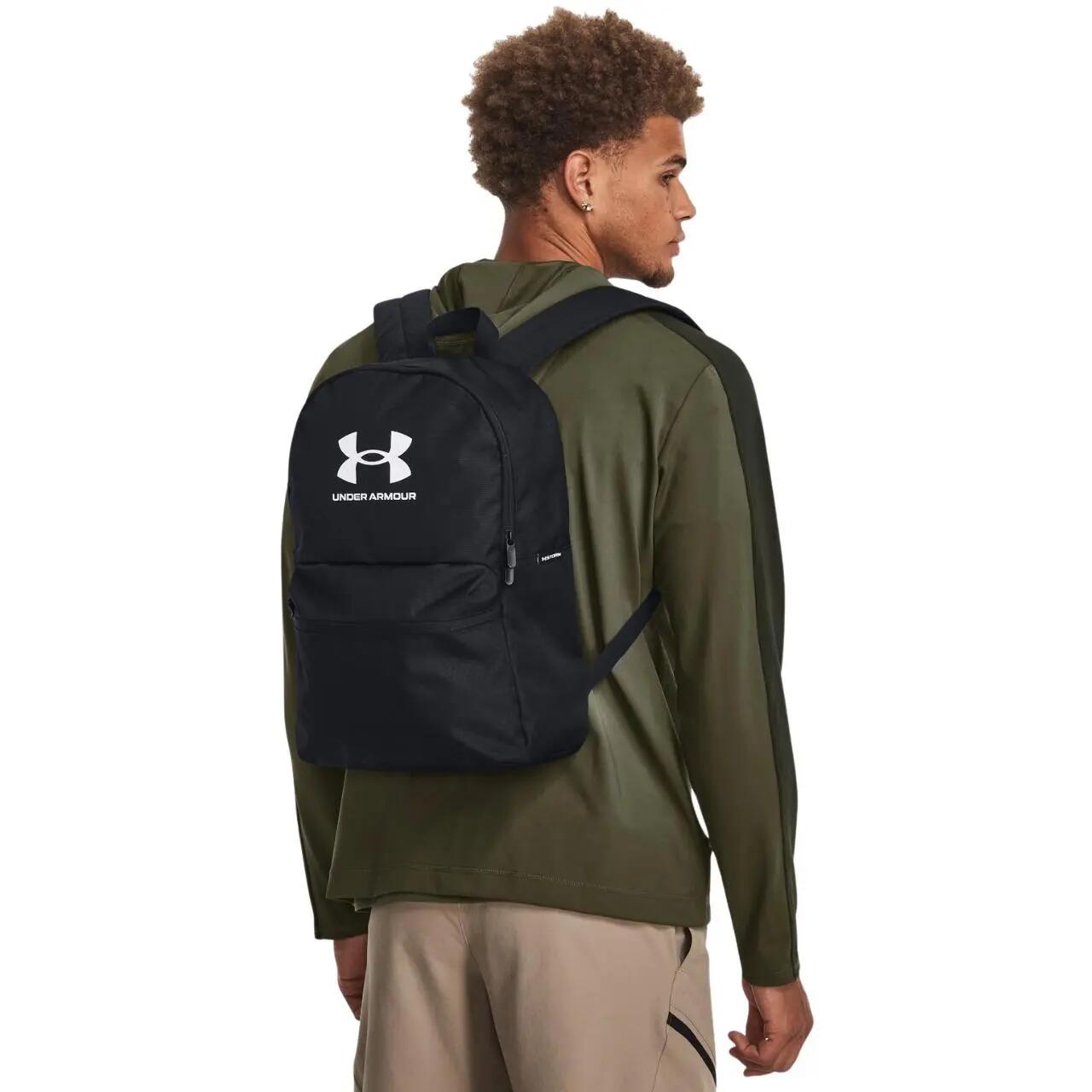 UNDER ARMOUR picture