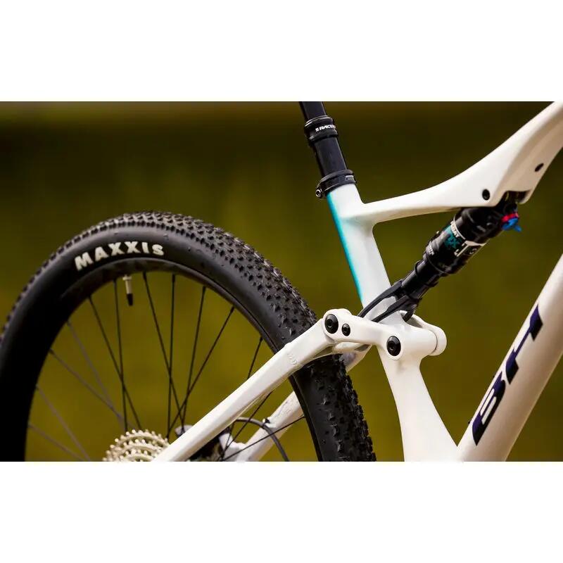 Vélo de montagne BH Lynx Race 8.0 Carbone 6/7