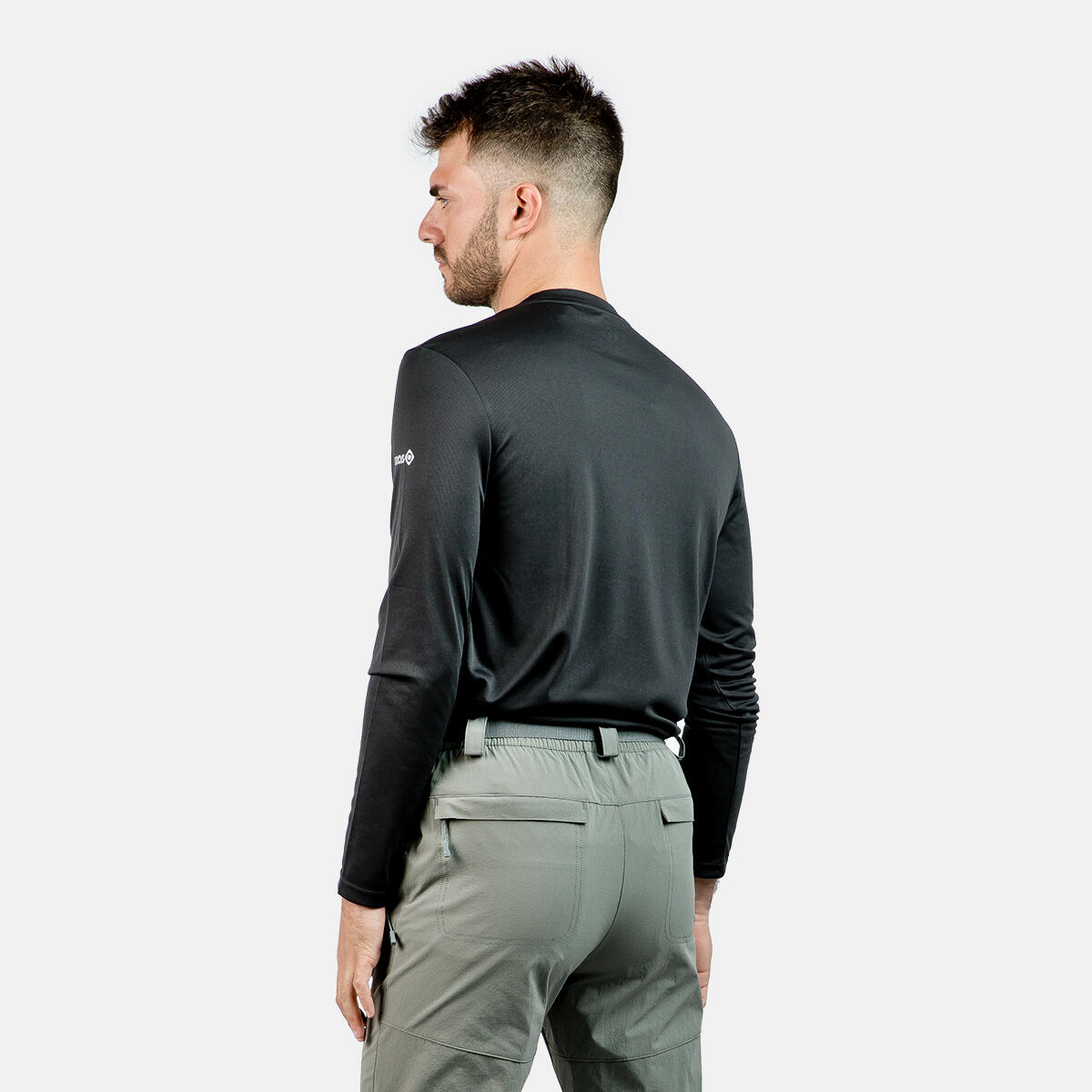Camisola desportiva Izas CREUS : Conforto e desempenho com tecnologia DRY e 4/5