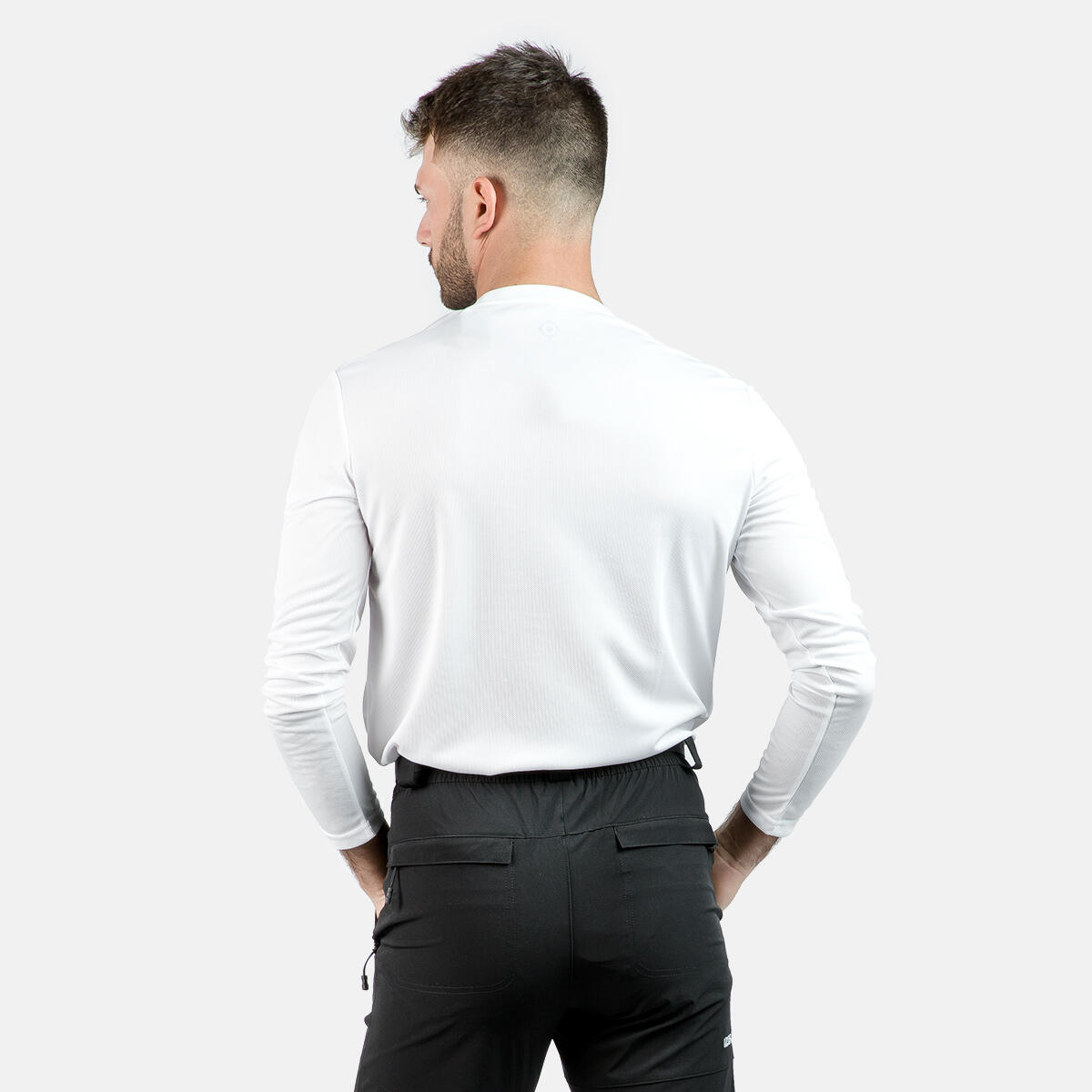 Izas CREUS Sports Shirt: comfort e prestazioni con tecnologia DRY e Hydrospeed 4/5