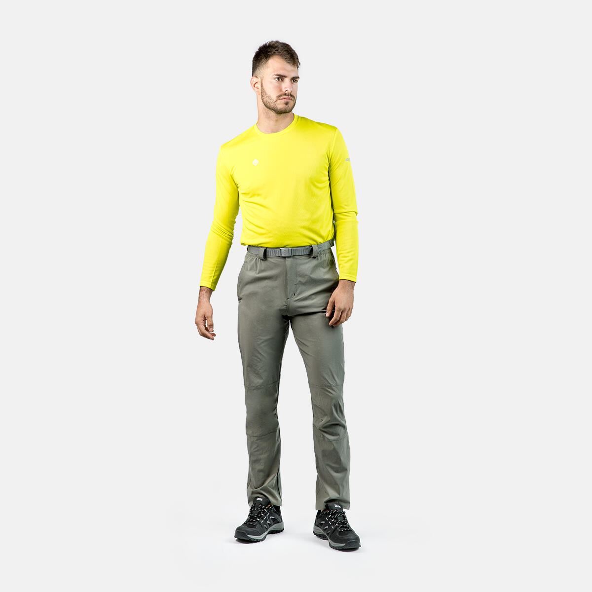 Izas CREUS Sports Shirt : Confort et performance grâce aux technologies DRY et 5/5