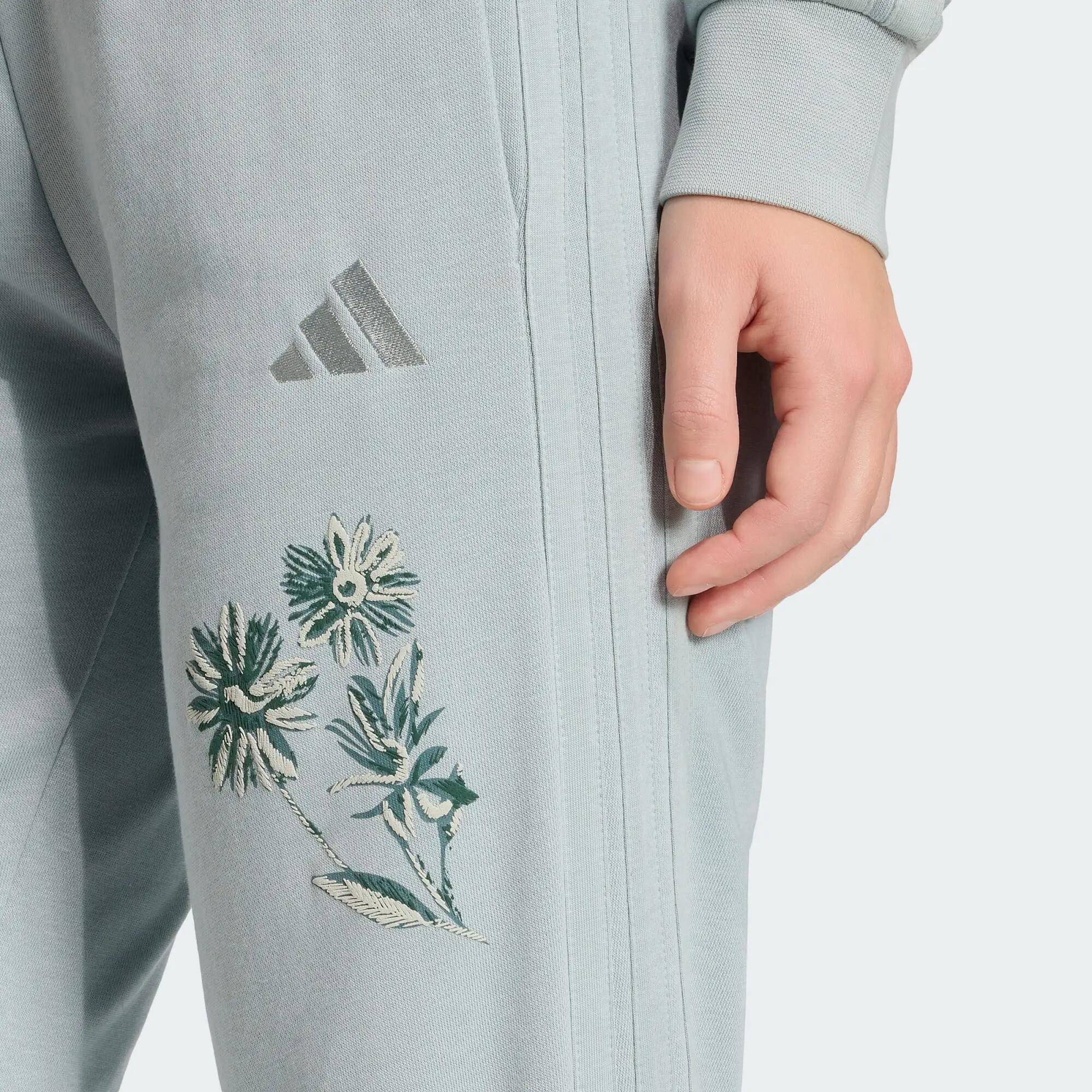 Pantalón de felpa con dobladillo Essentials 3 Stripes 4/5