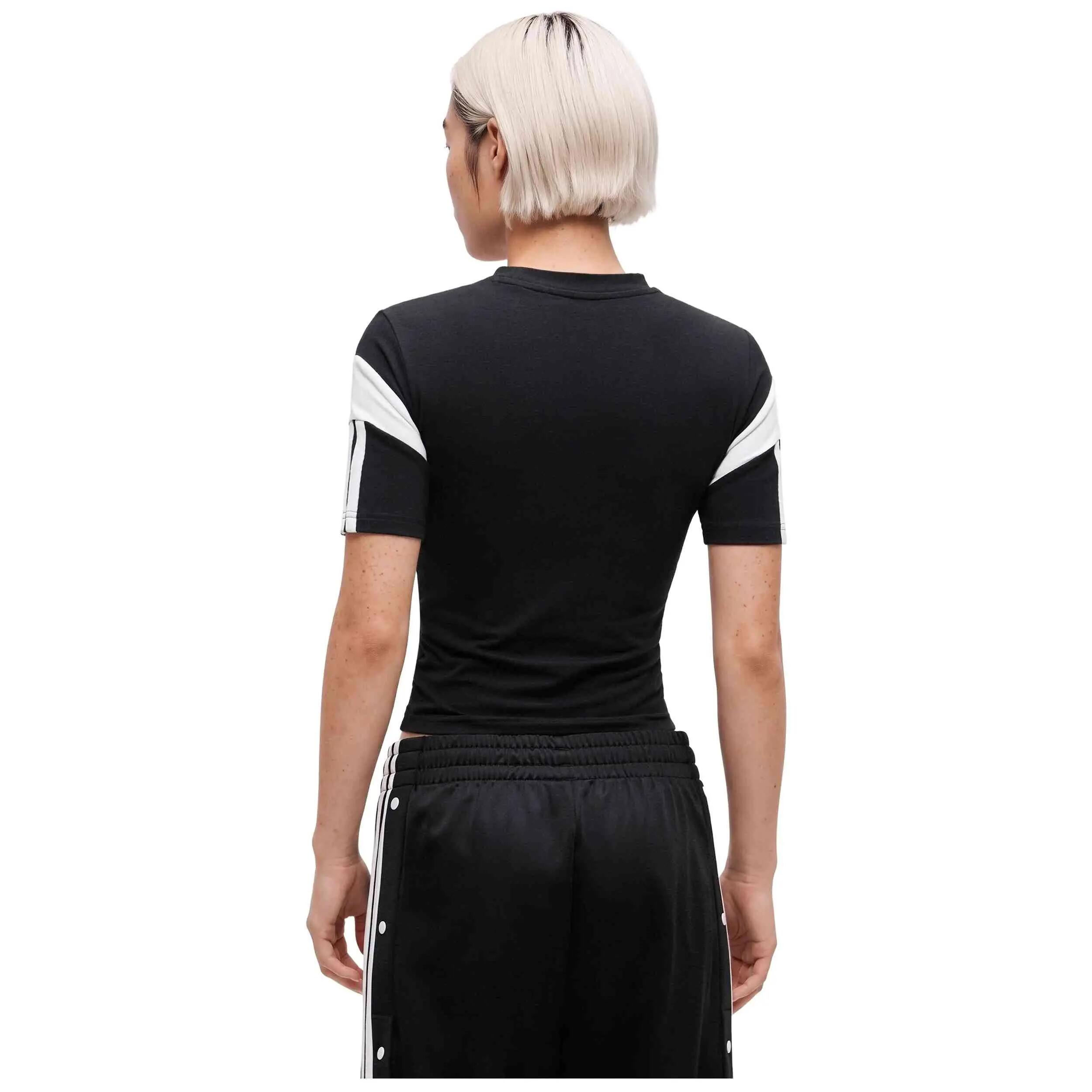 Top Adidas modello House Of Tiro Fitted Top "Black / White" per donne 2/4