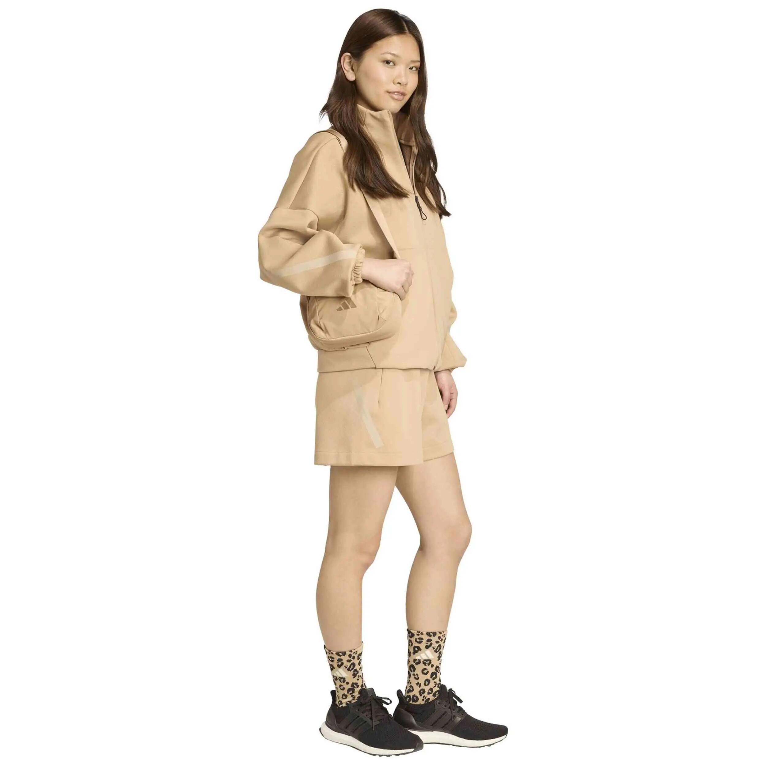 Sweat Adidas modèle JW7776 pour femmes 3/5