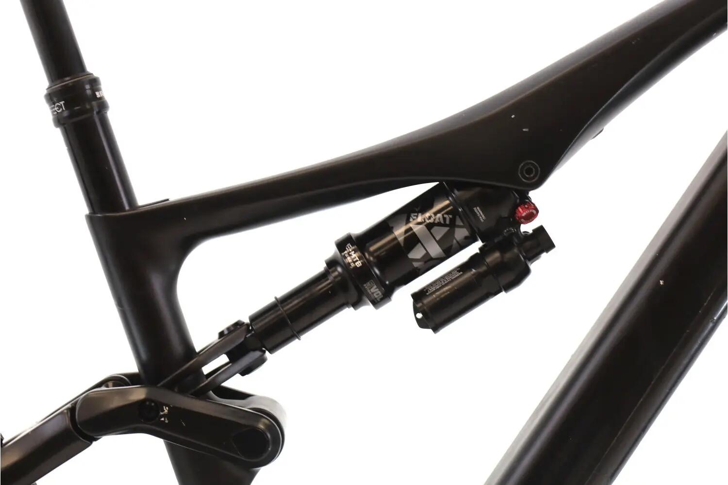 2ND LIFE - Elektrokolo  iLynx Trail Carbon 8.6 XT 12 rychlostí 7/8