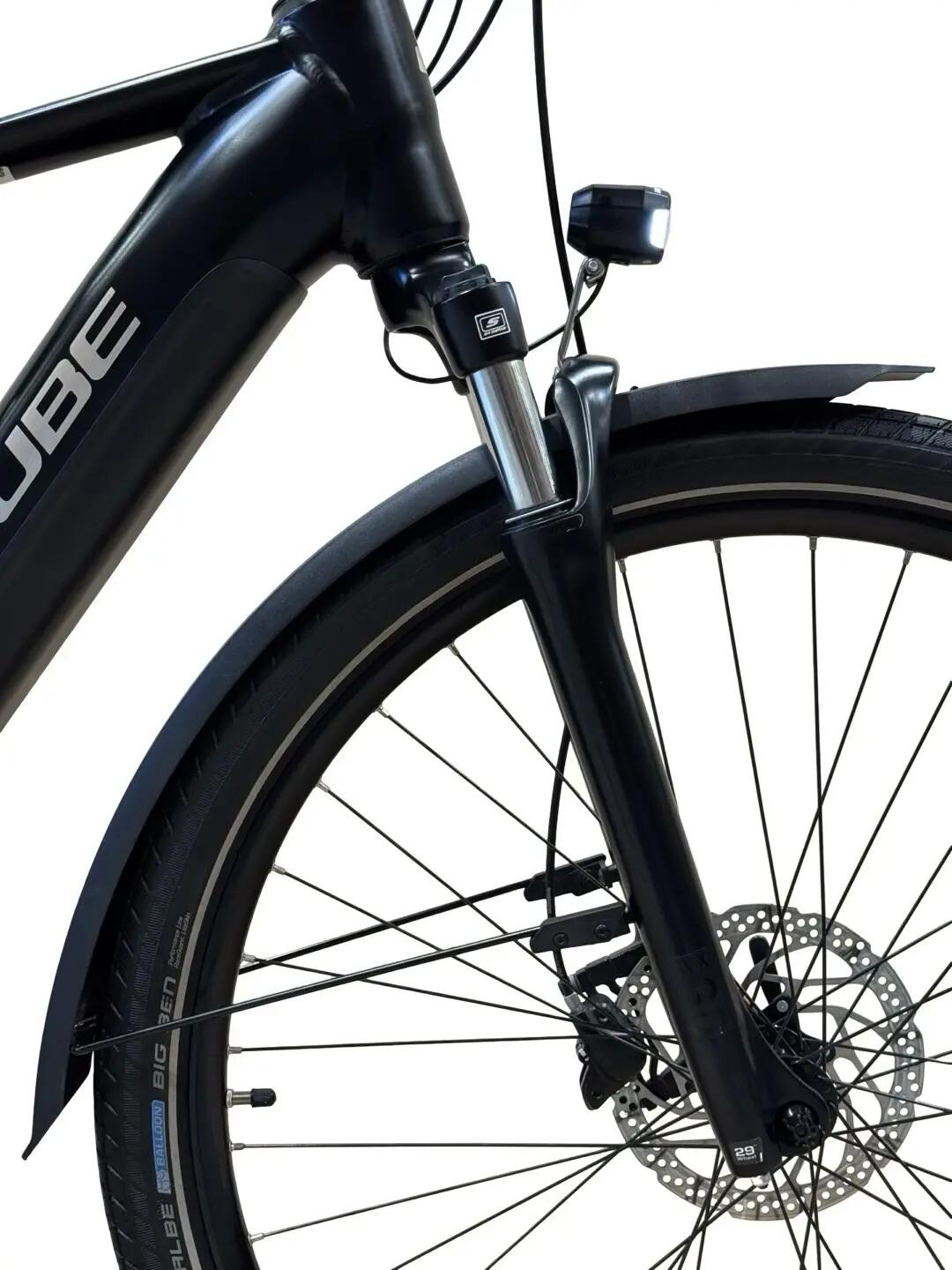 Reconditionné - Vélo électrique Cube Touring Hybrid Pro 625 Shimano - comme neuf 3/15