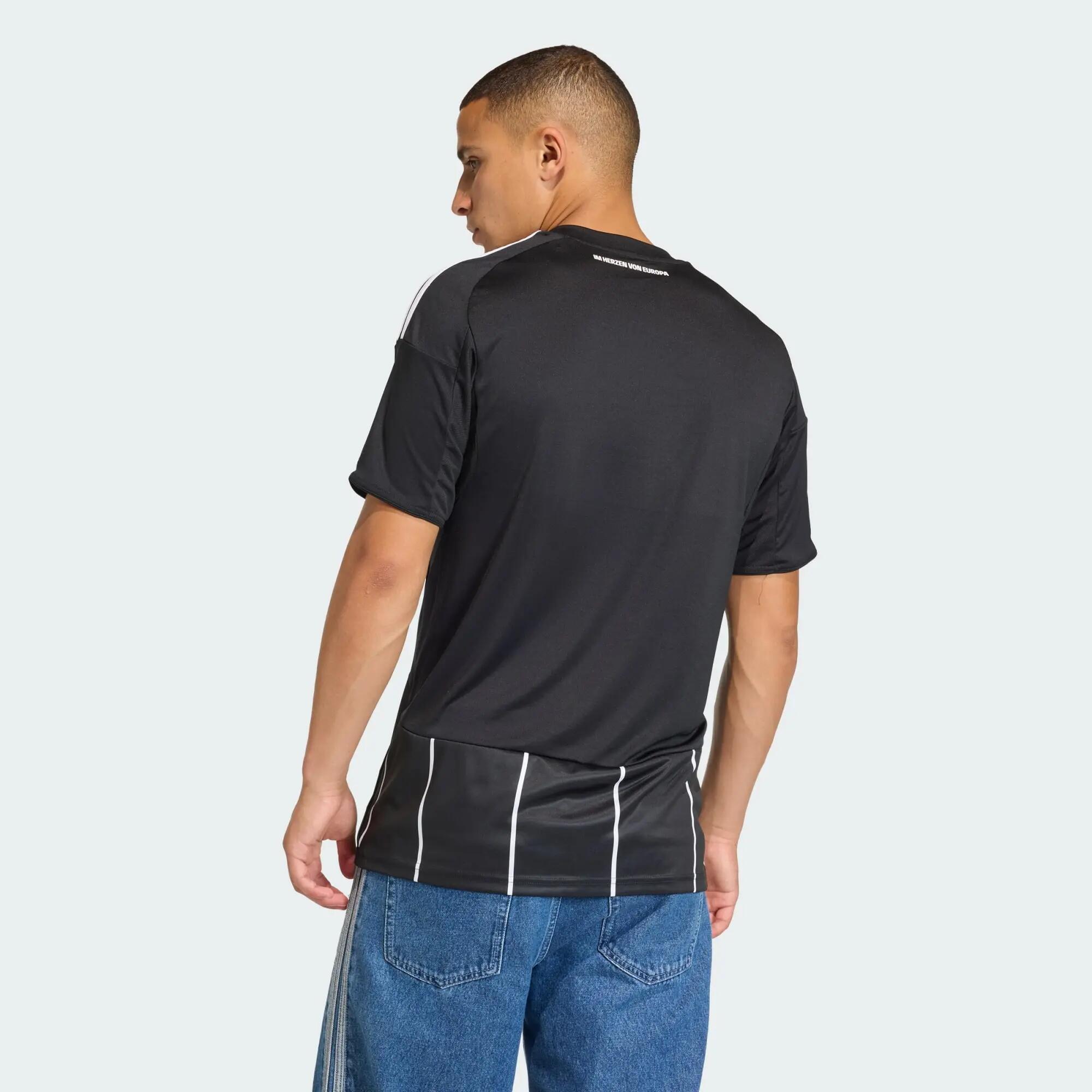 Eintracht Frankfurt 25/26 Special Edition Jersey 3/6